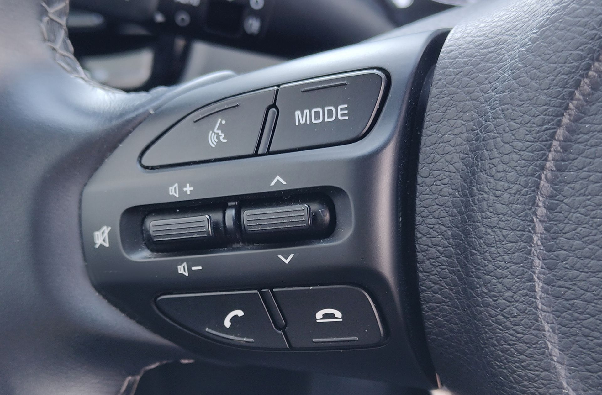Kia Stonic 1.0 T-GDi MHEV Drive - foto 25