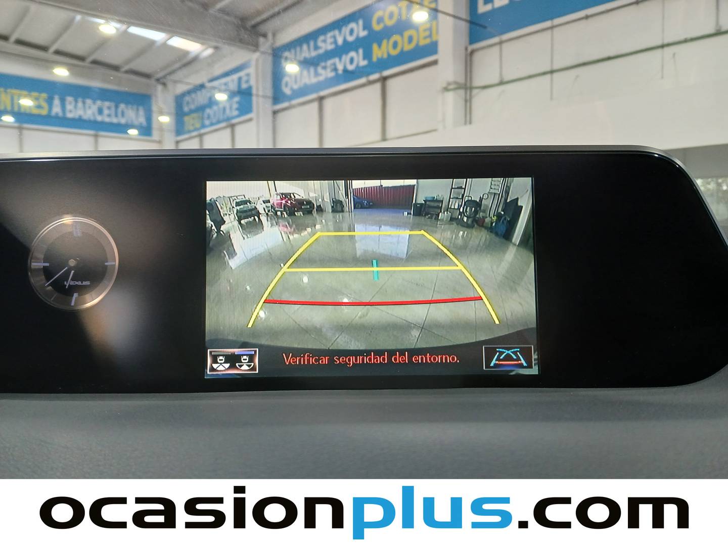 Acabados Lexus UX Lexus UX 250h F Sport (184 CV)