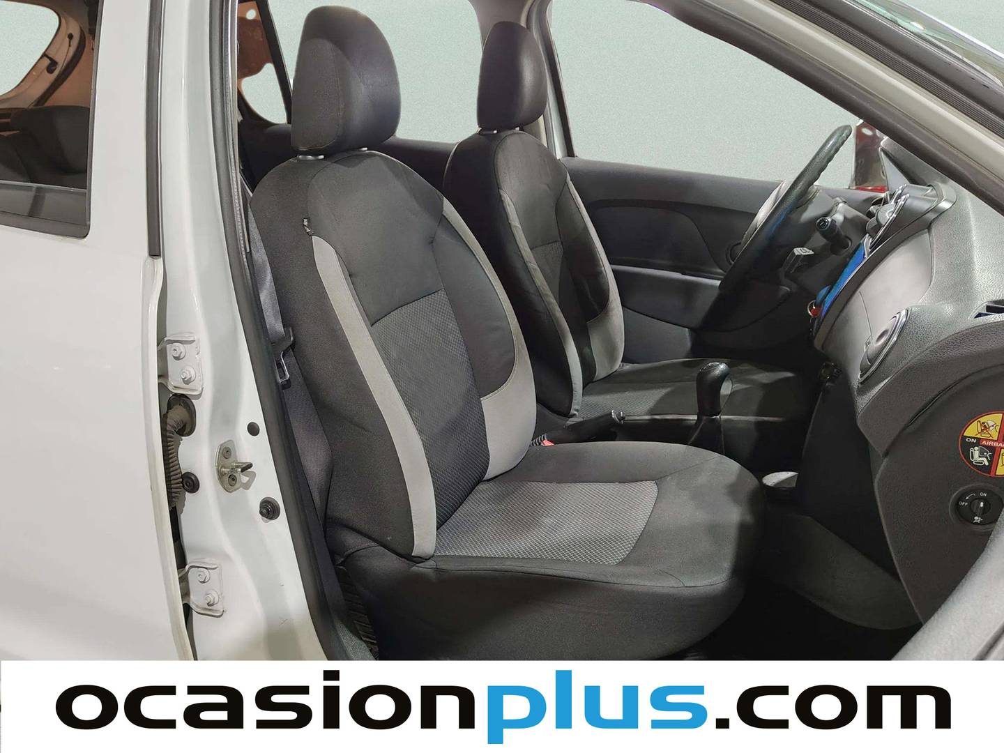 Dacia Sandero Dacia Sandero 1.2 Ambiance (75 CV) gasolina