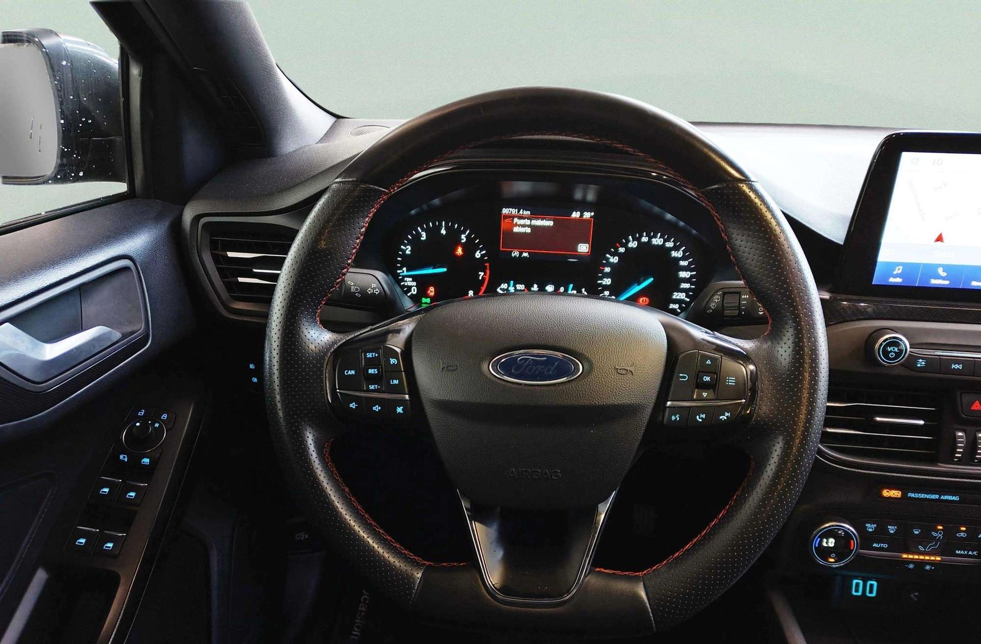 Ford Focus 1.0 EcoBoost MHEV ST-Line X - foto 22