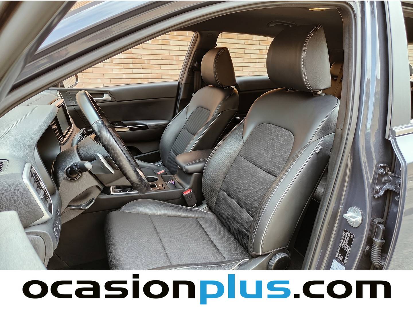 Foto asientos delanteros KIA Sportage KIA Sportage 1.6 MHEV GT Line Essential Plus 4x2 DCT (136 CV)