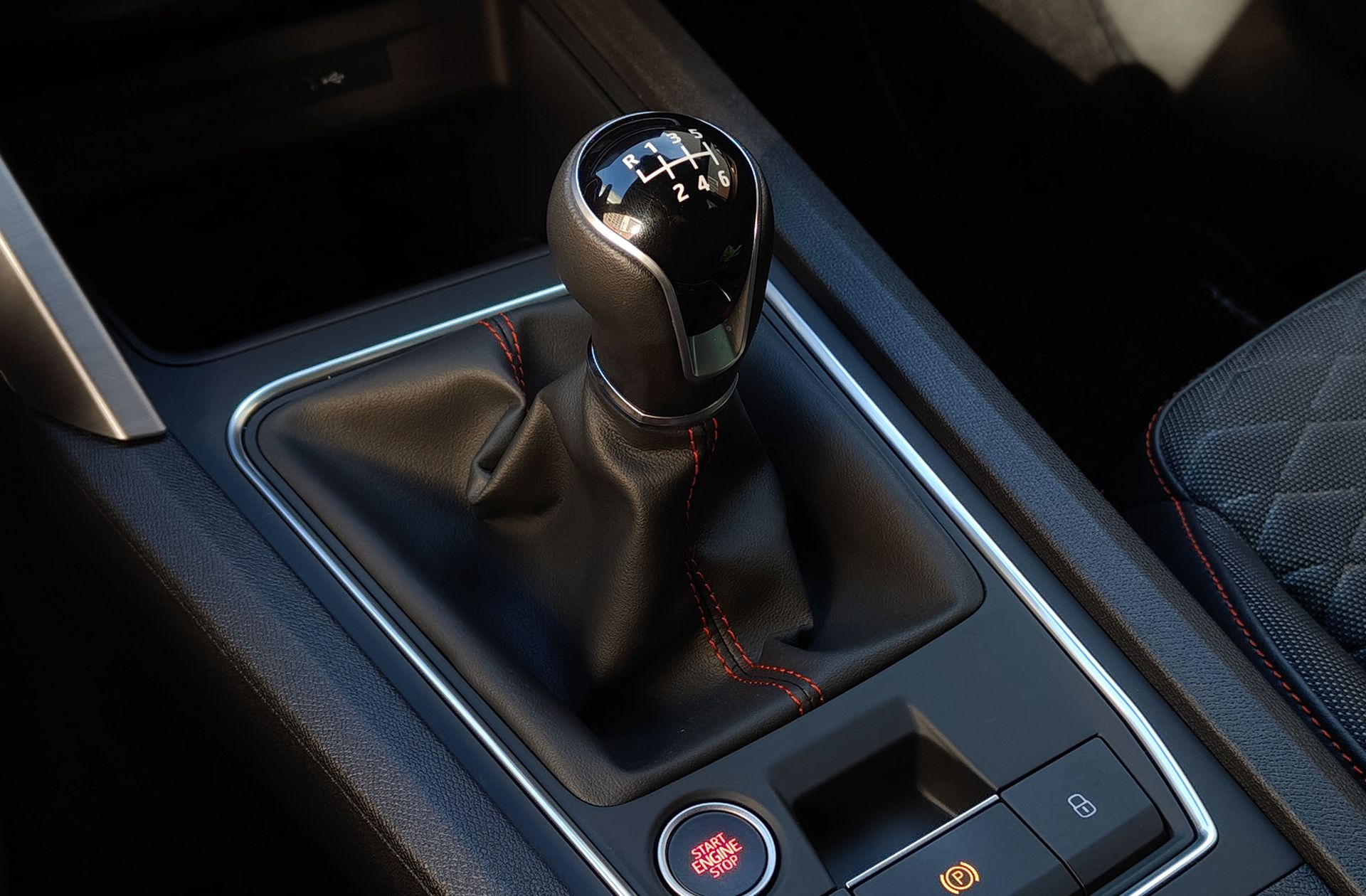 SEAT León ST 1.5 TSI FR Go L - foto 5