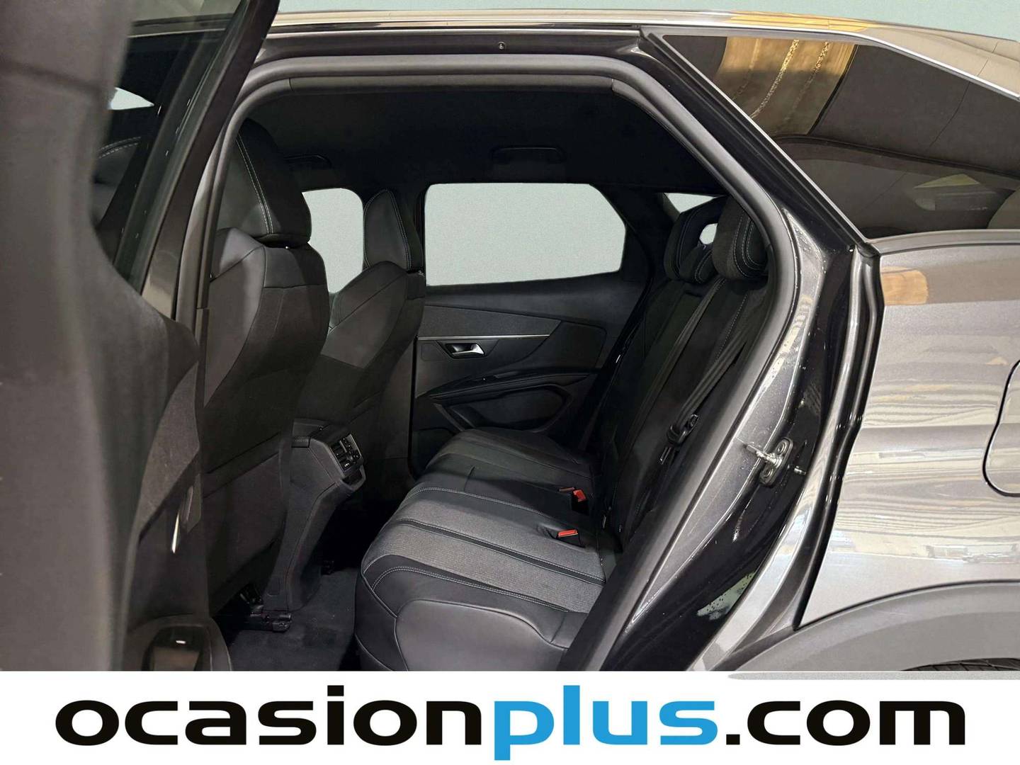 Foto asientos traseros Peugeot 3008 Hybrid Peugeot 3008 Hybrid 300 Allure Pack e-EAT8  (300 CV) 4x4