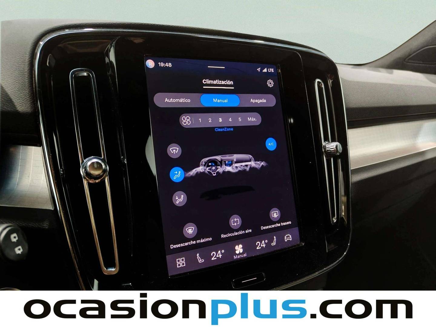 Volvo XC40 Volvo XC40 B3 Gasolina Mild hybrid Core Auto (163 CV) km 0
