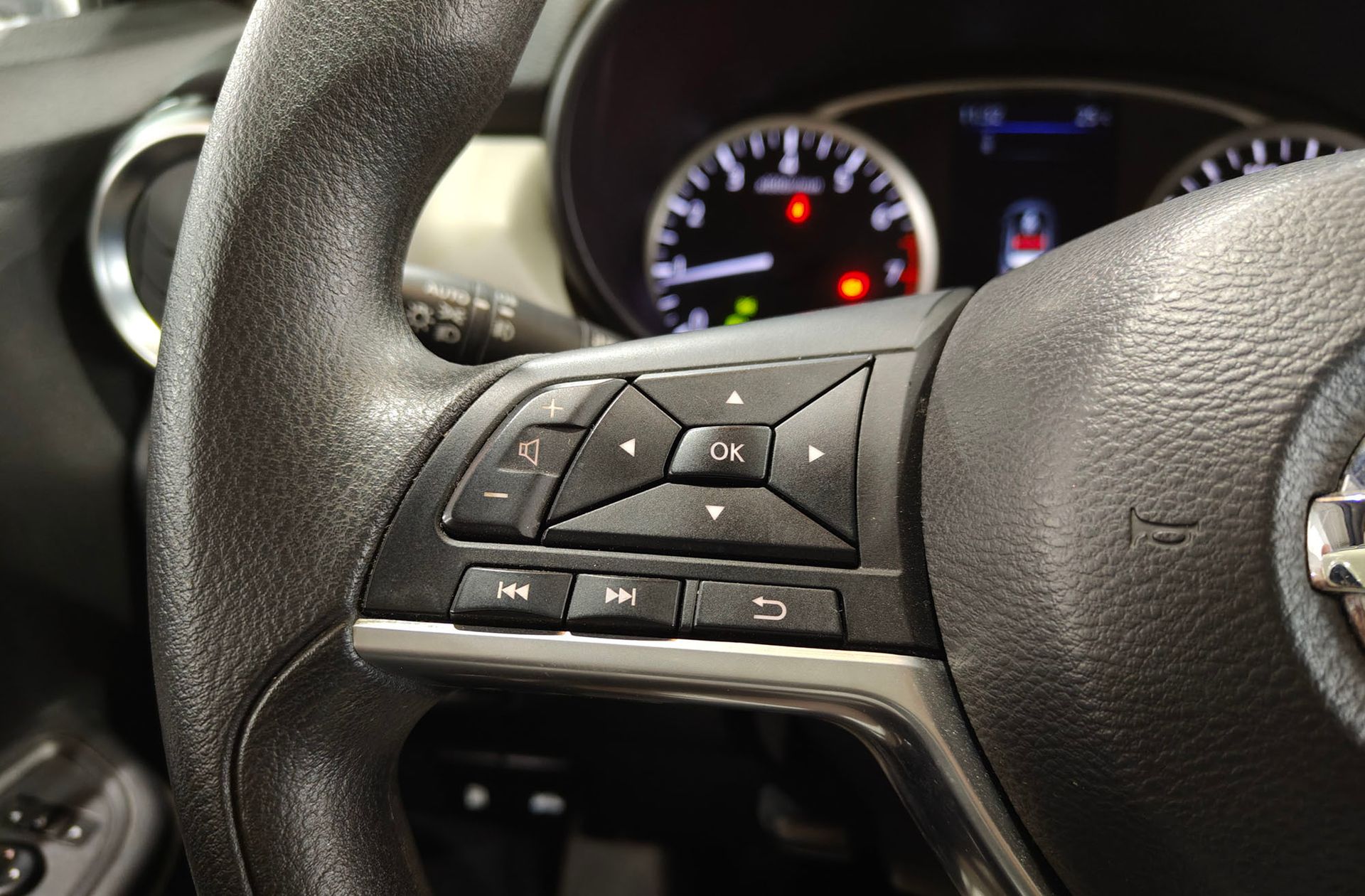 Nissan Micra IG-T Visia - foto 19