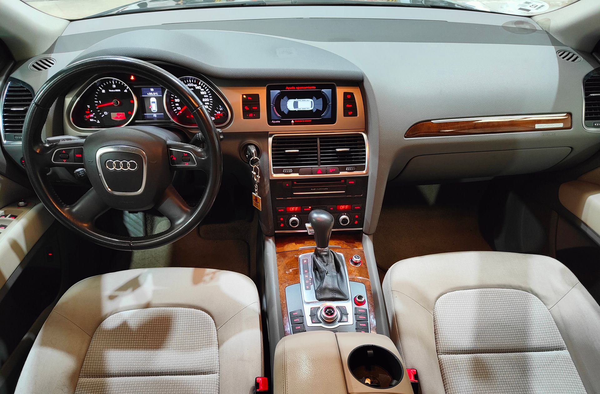 Audi Q7 Advanced 3.0 TDI quattro tiptronic 7 plazas - foto 8
