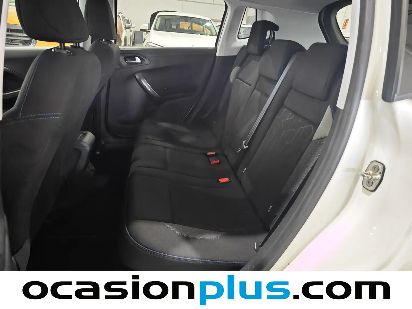 Foto Peugeot 2008 Peugeot 2008 BlueHDi 100 S&S Style (100 CV)