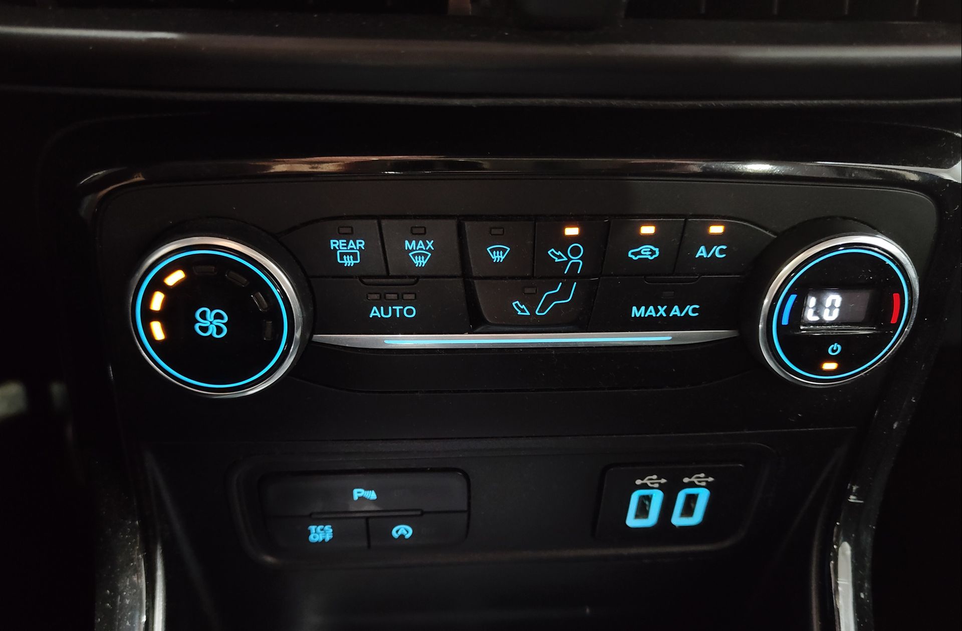 Ford EcoSport 1.0 EcoBoost ST Line Black Edition - foto 33
