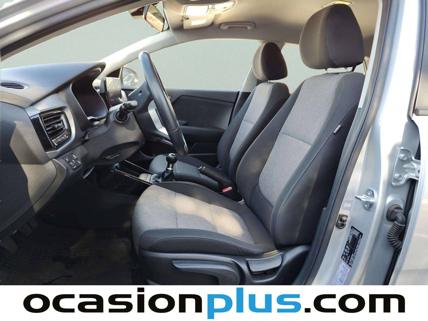 Foto asientos delanteros KIA Stonic KIA Stonic 1.2 DPi Drive (79 CV)