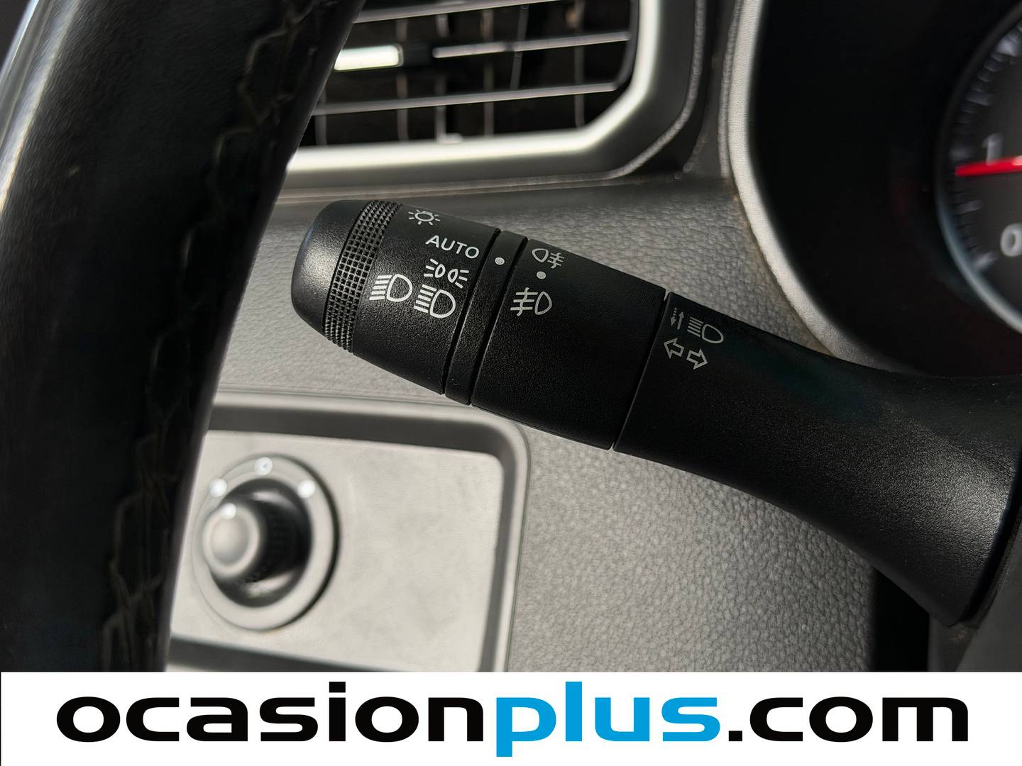 Equipamiento del Dacia Duster Dacia Duster Expression dCi (115 CV)