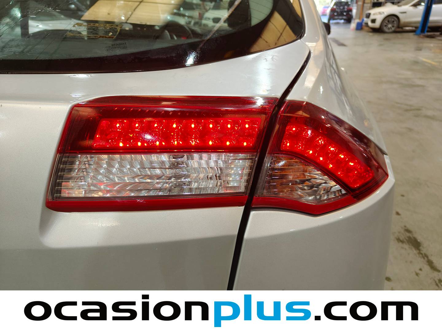 Extras y acabados del Renault Laguna Renault Laguna 1.5 dCi Emotion (110 CV)