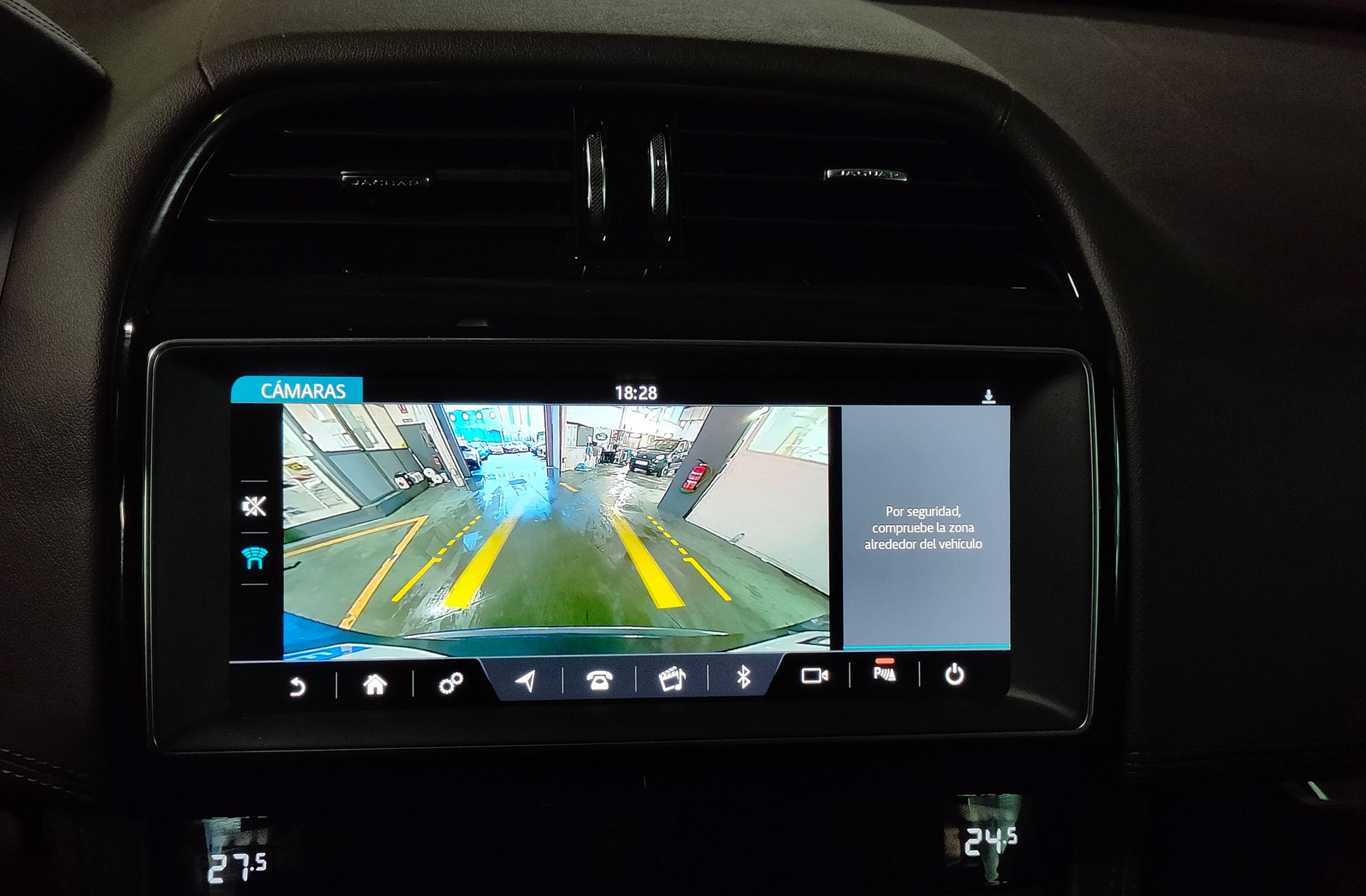 Jaguar F-Pace 2.0T i4 Prestige AWD - foto 9