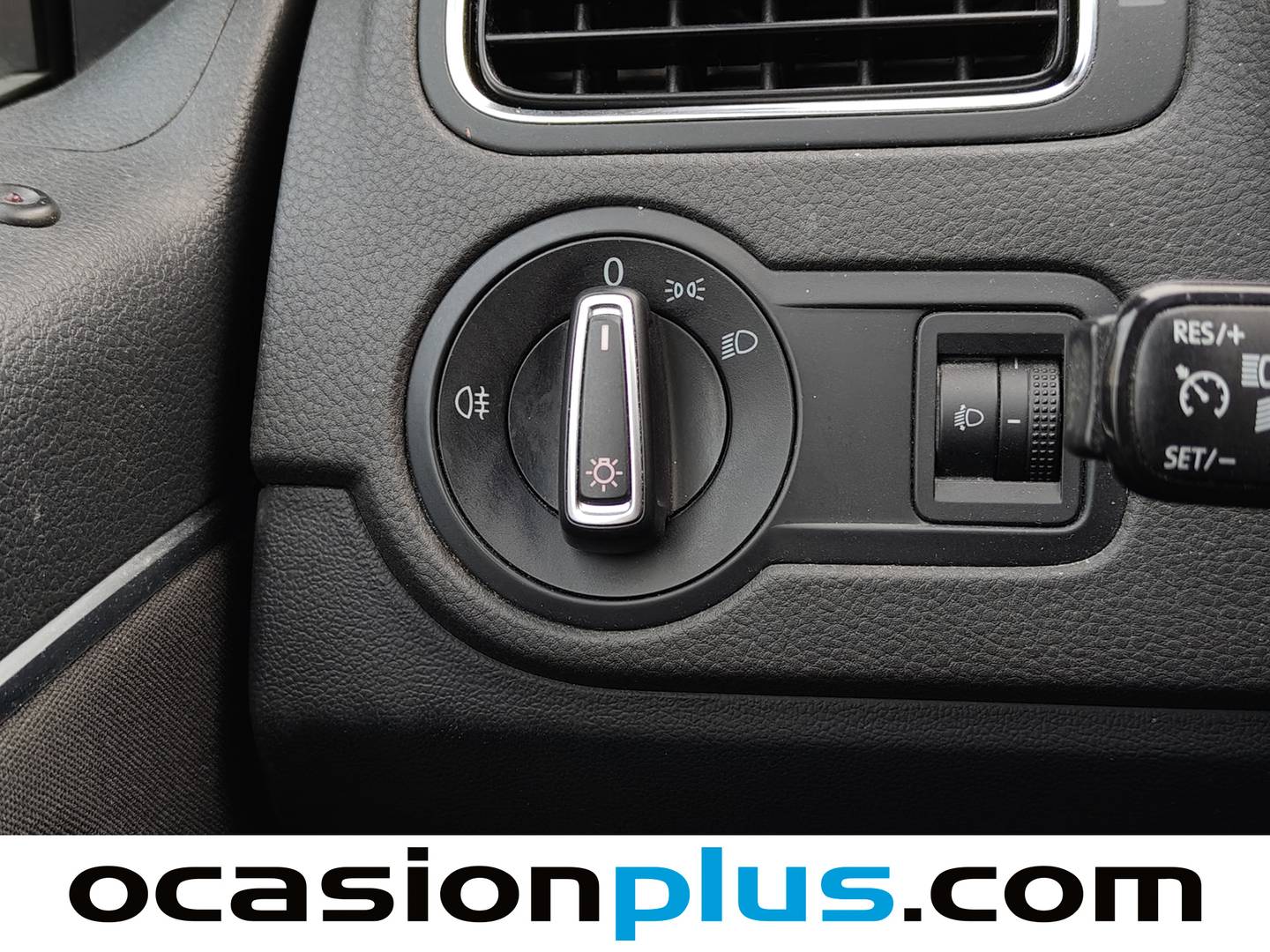 Foto Volkswagen Polo Volkswagen Polo Advance 1.2 TSI BMT (90 CV)