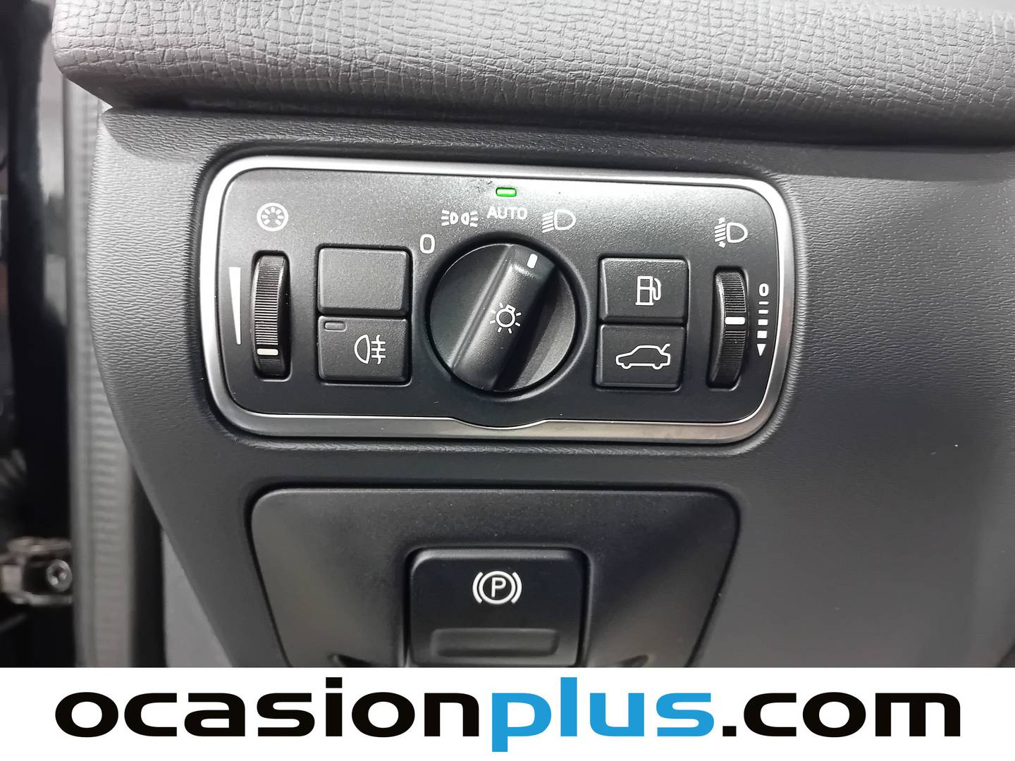 Foto Volvo XC60 Volvo XC60 D4 Momentum (190 CV)