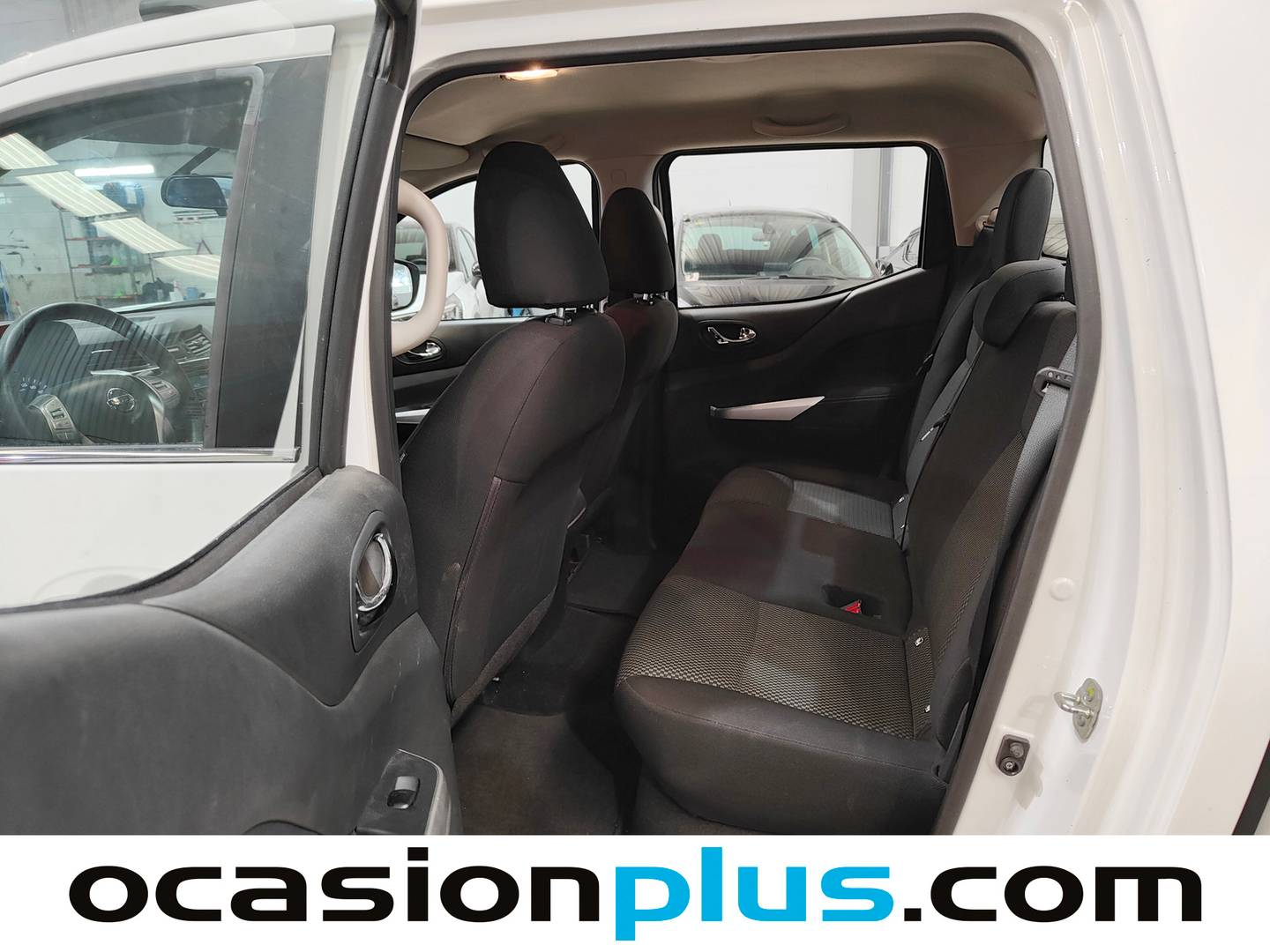 Foto asientos traseros Nissan Navara Nissan Navara PickUp 2.3 dCi Doble Cabina Acenta (160 CV)