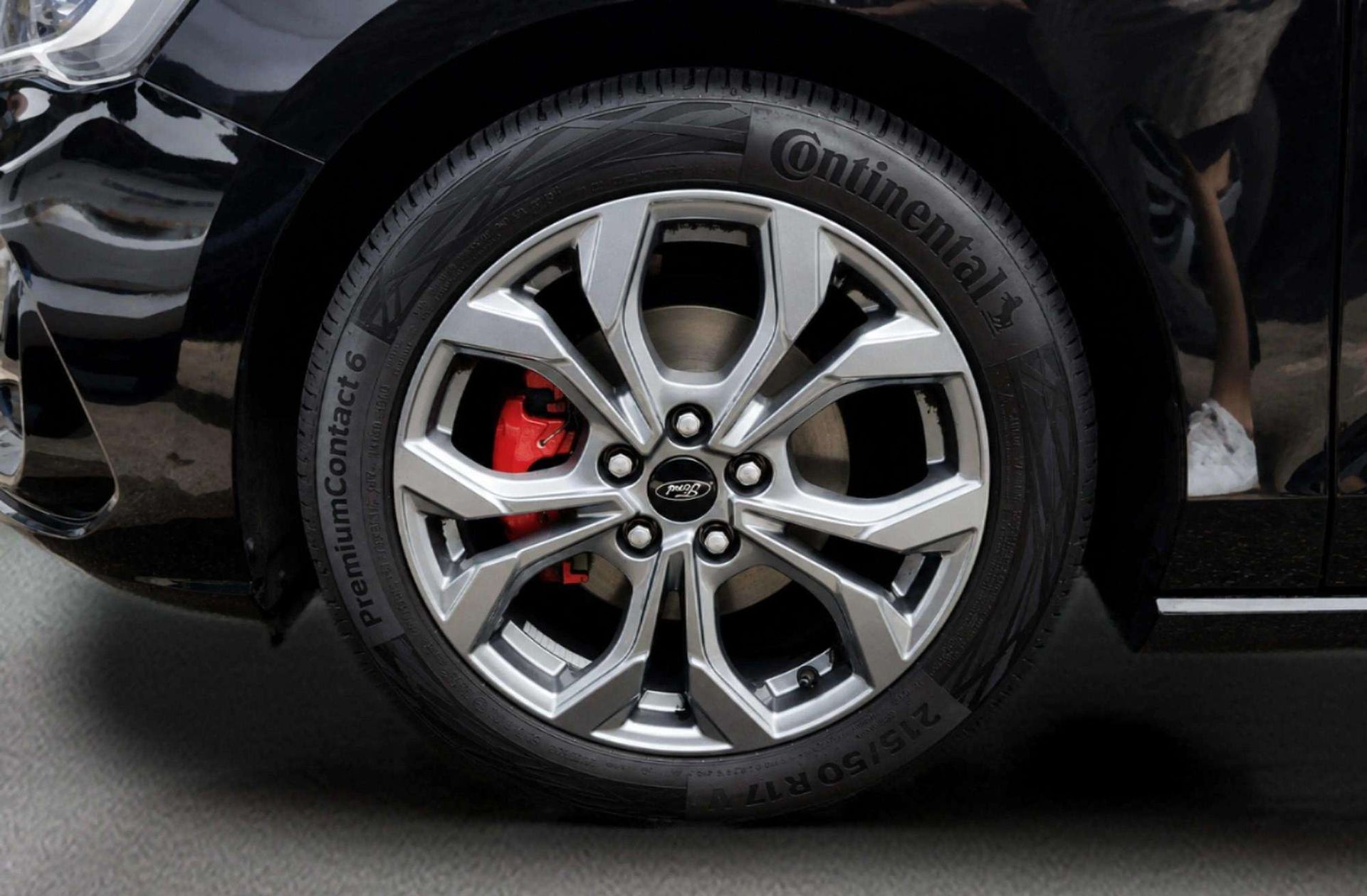 Ford Focus 1.0 EcoBoost MHEV ST-Line - foto 48