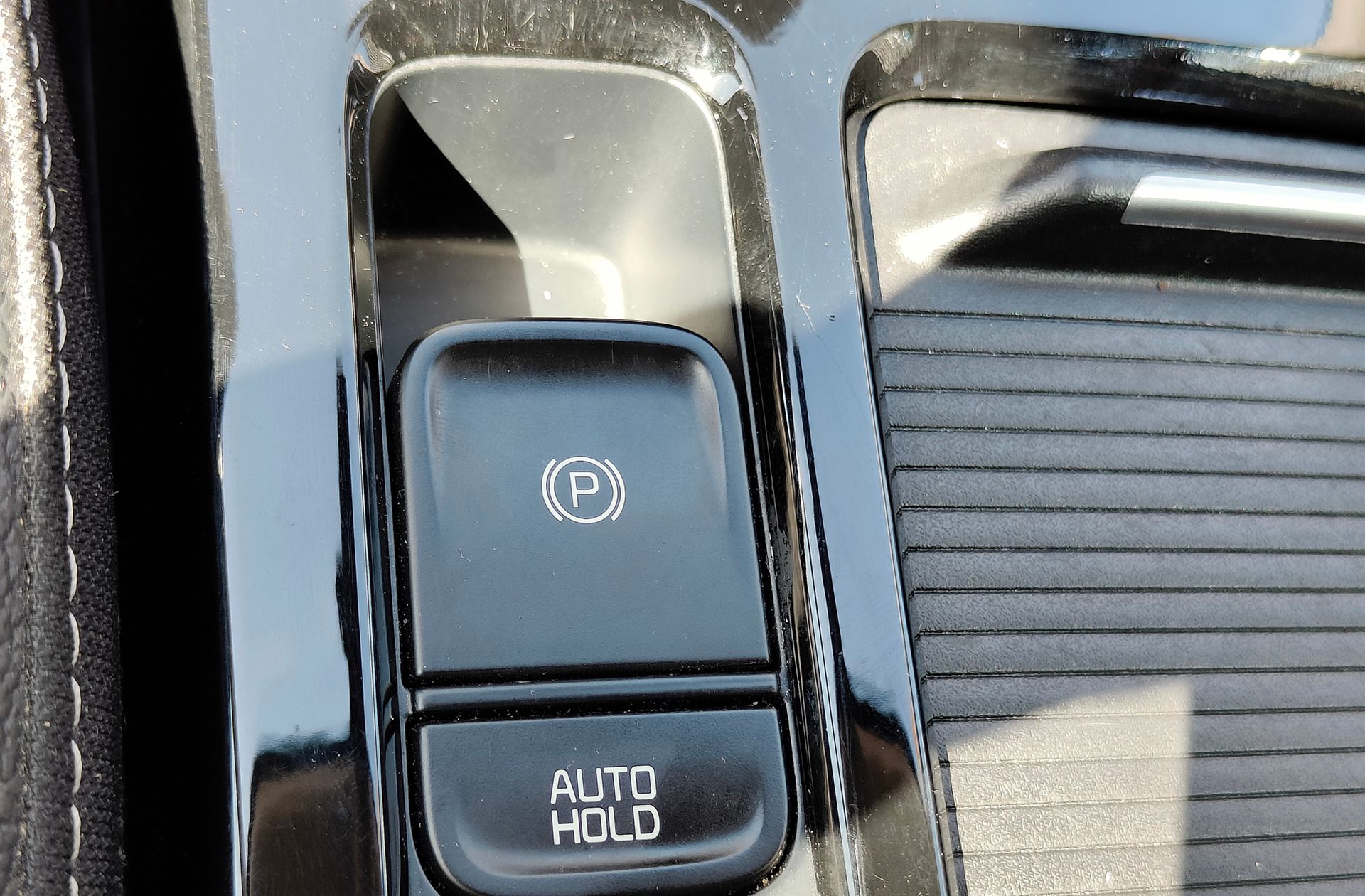 Kia XCeed 1.6 MHEV iMT Tech - foto 35