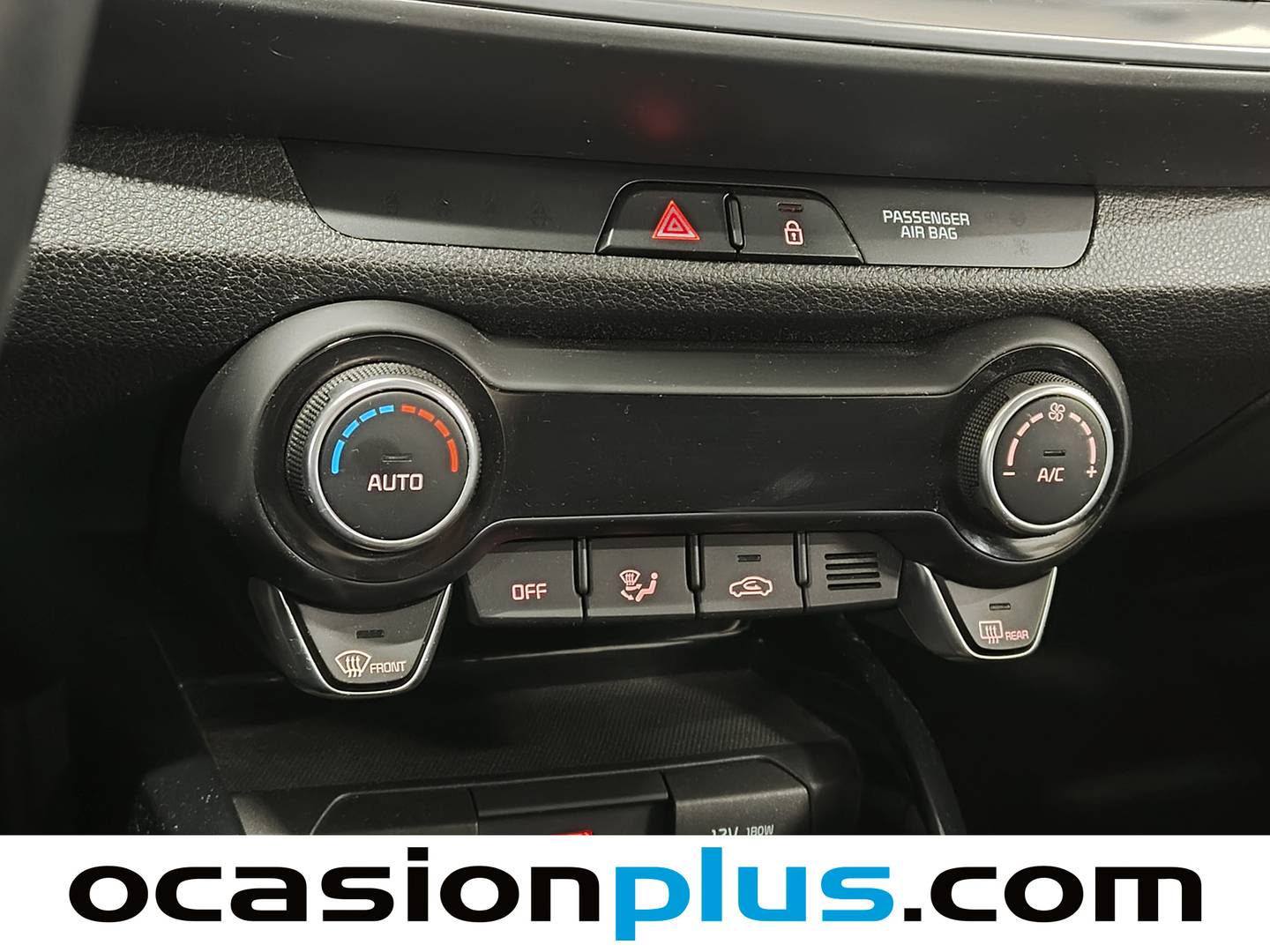 Foto KIA Stonic Kia Stonic 1.0 T-GDi MHEV Drive iMT (120 CV)