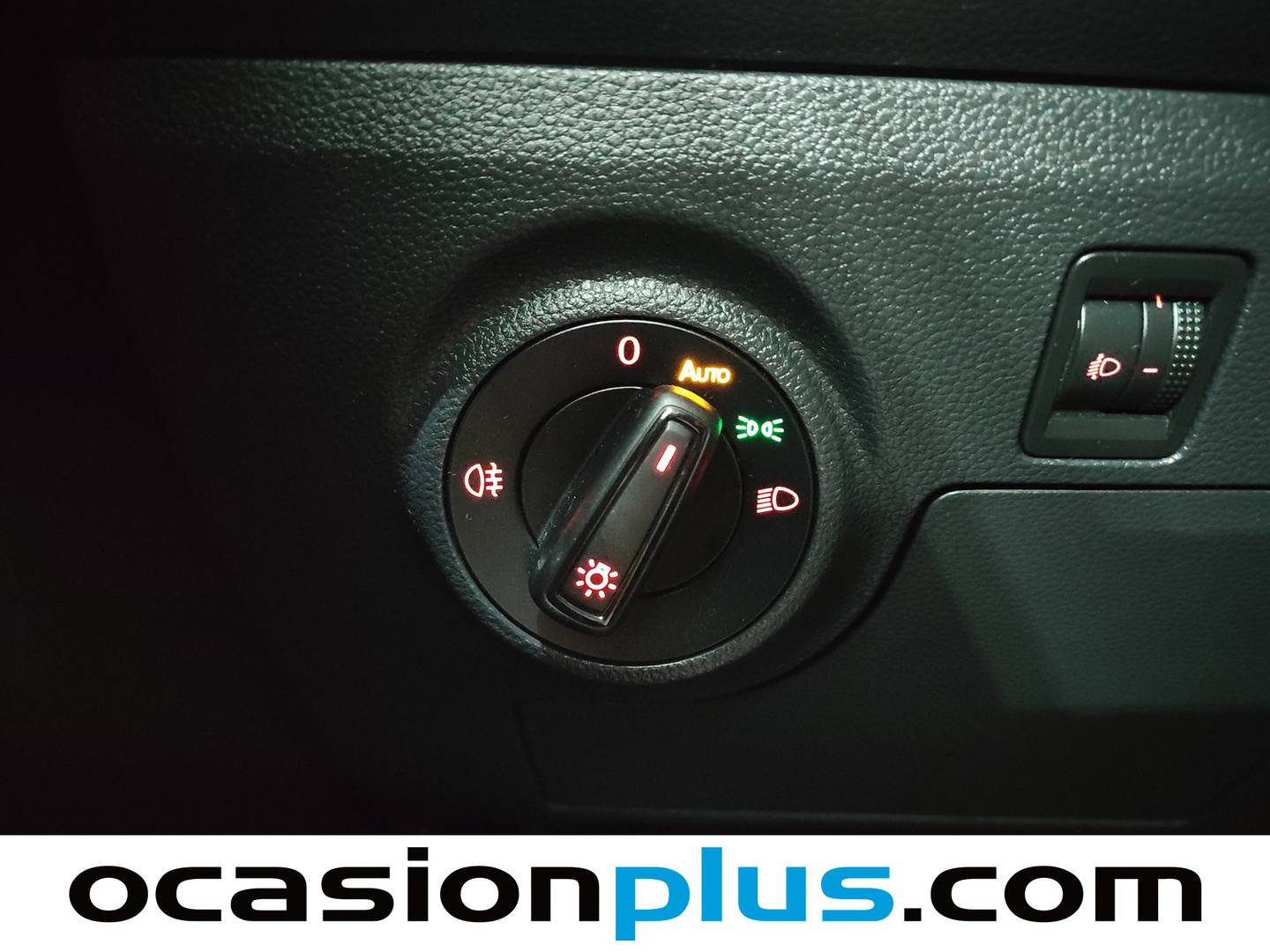 Extras y acabados del Seat Ibiza Seat Ibiza 1.0 EcoTSI Reference Plus (95 CV)