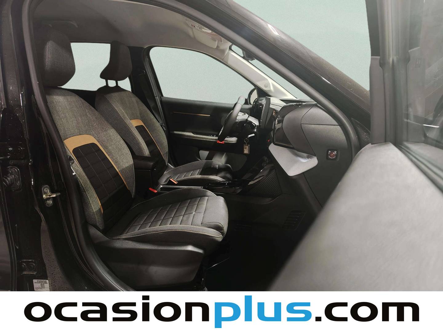 Citroën C3 Aircross Citroën C3 Aircross Hybrid 145 Plus e-DCS6 (145 CV) híbrido