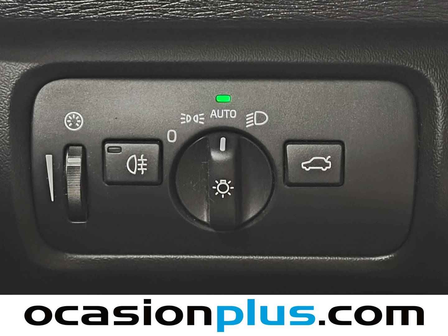 Extras del Volvo V40 Volvo V40 2.0 D Momentum (120 CV)