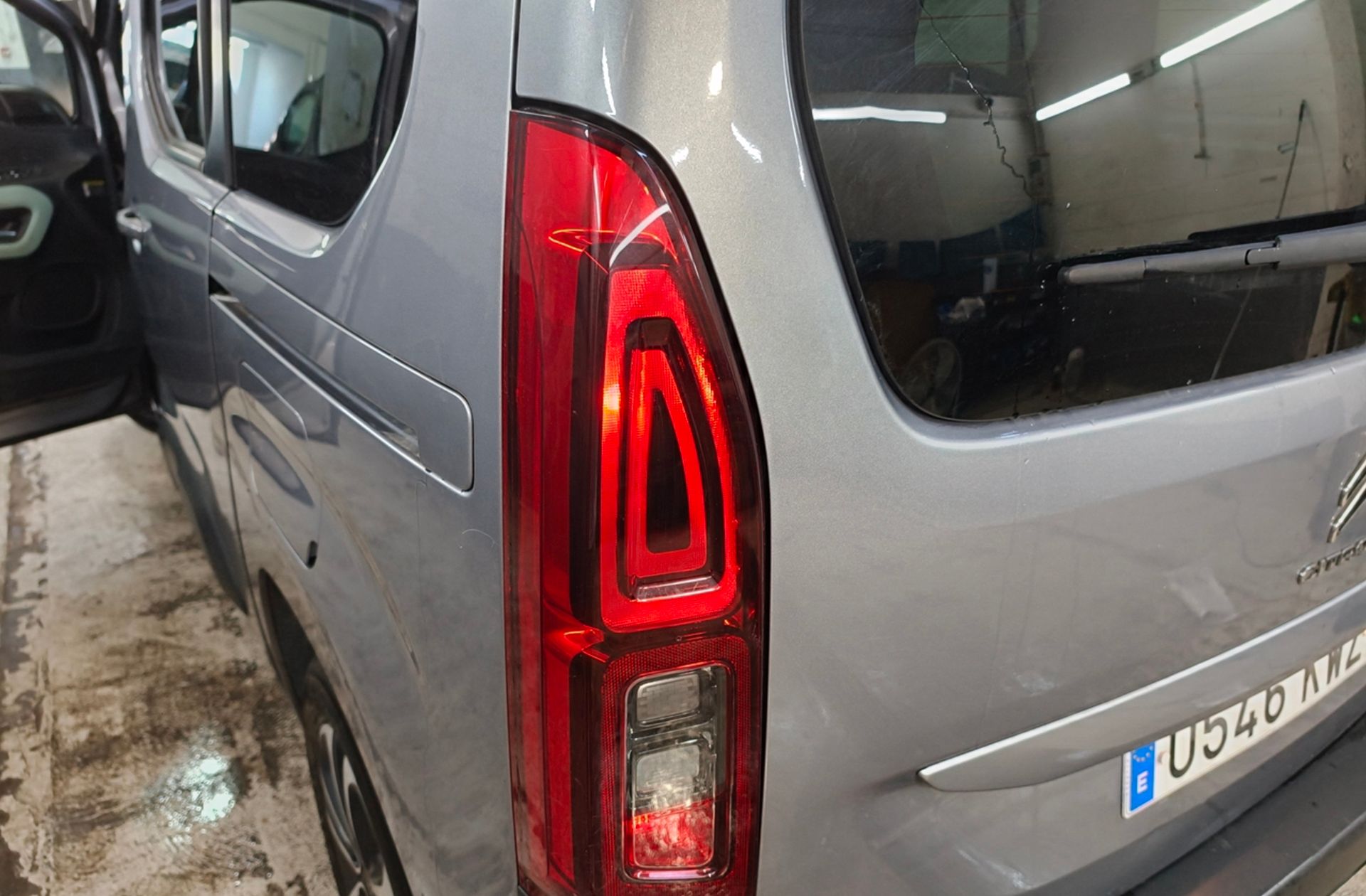 Citroën Berlingo BlueHDi 130 Talla M Shine - foto 17