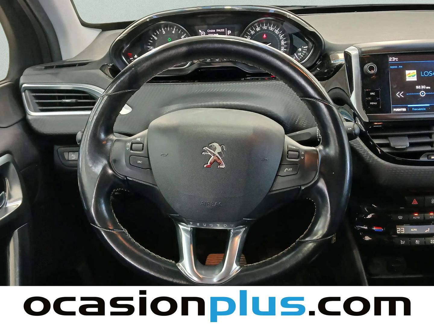 Equipamiento del Peugeot 2008 Peugeot 2008 PureTech 110 S&S Allure EAT6 (110 CV)