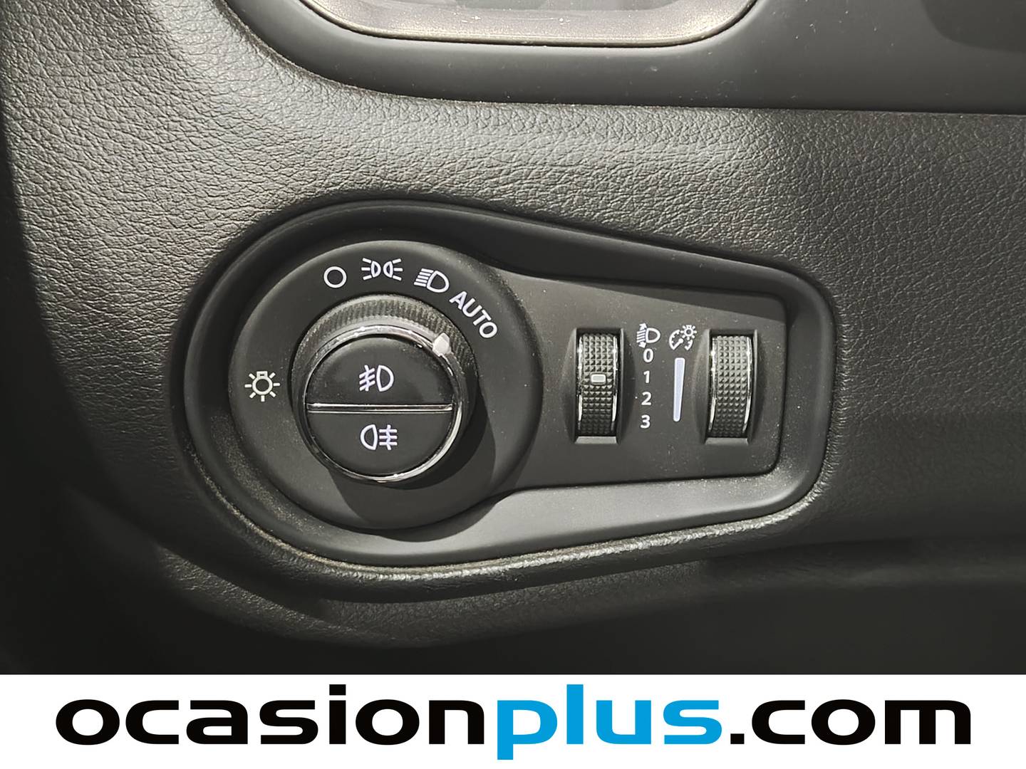 Foto Jeep Renegade Jeep Renegade 1.3G Limited 4x2 DDCT 110 kW (150 CV)