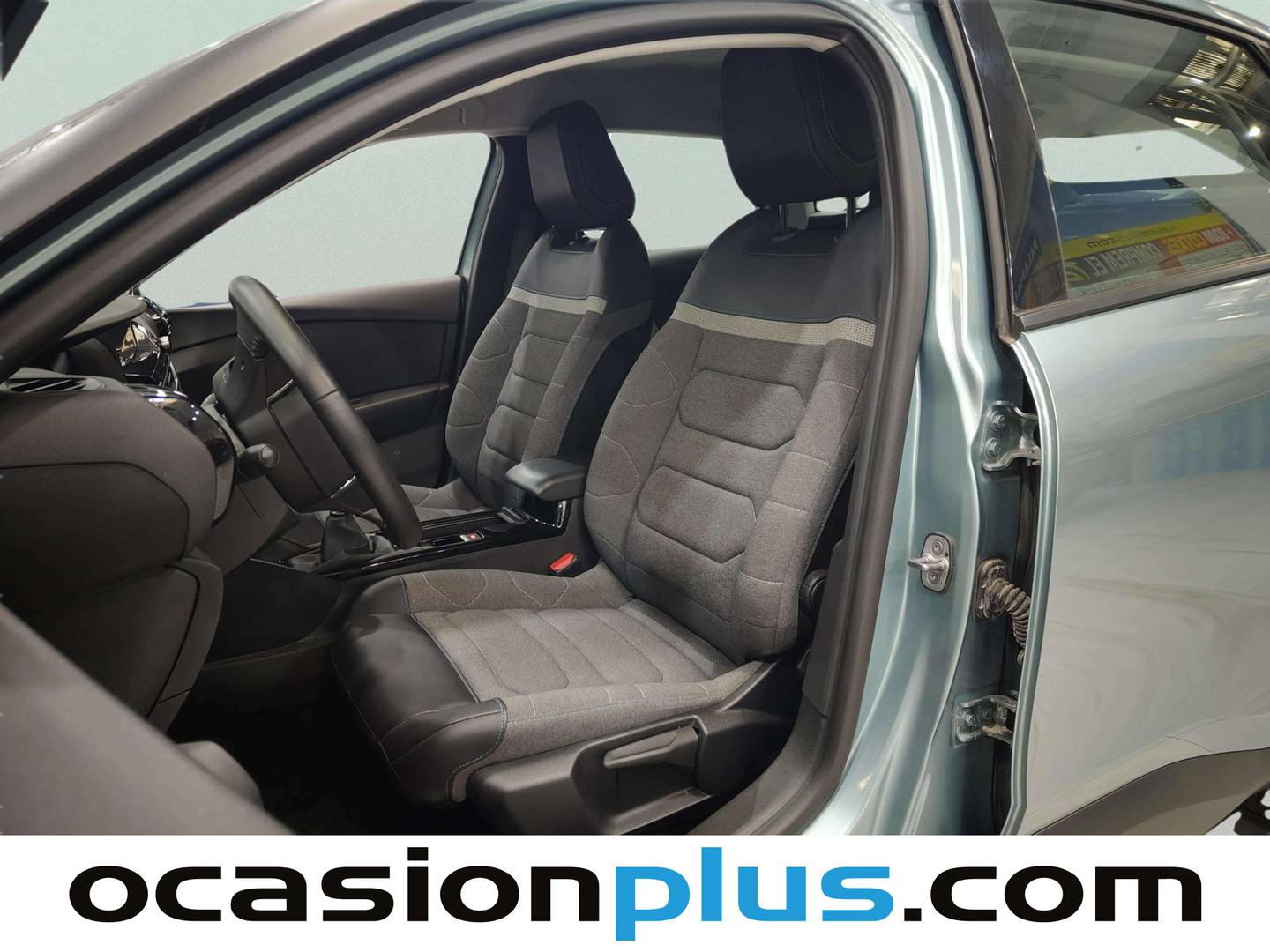 Foto asientos delanteros Citroën C4 Citroen C4 PureTech 130 S&S 6v Feel Pack (130 CV)