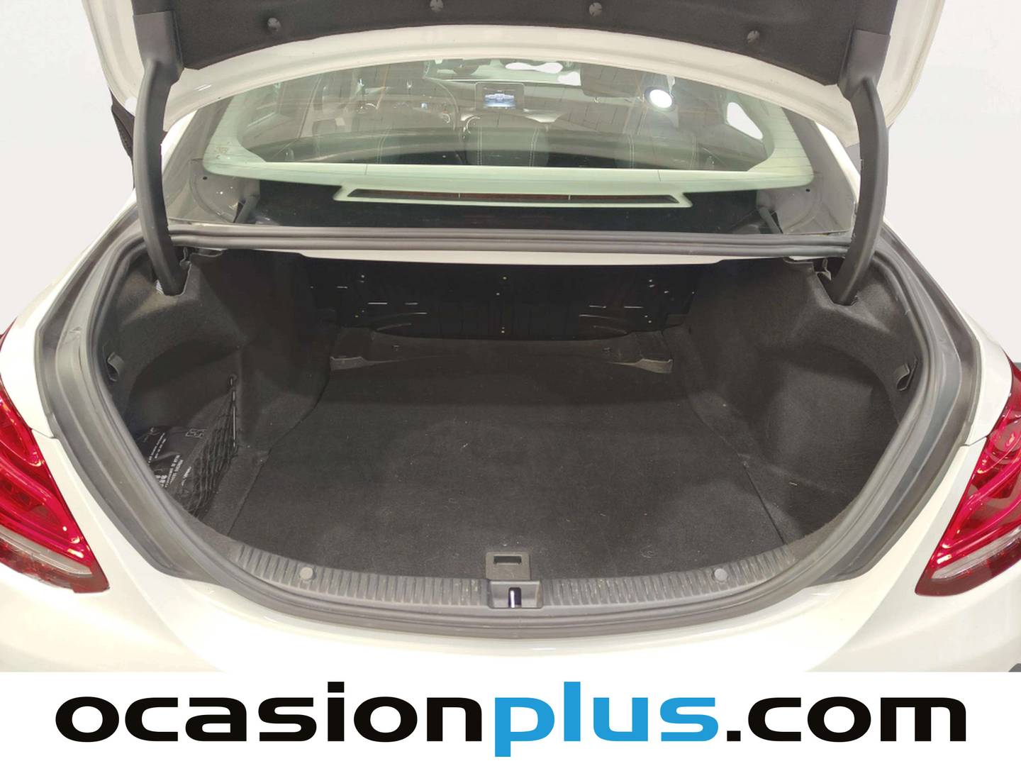 Fotos maletero Mercedes Clase C Mercedes-Benz Clase C C 220 d Avantgarde (170 CV)