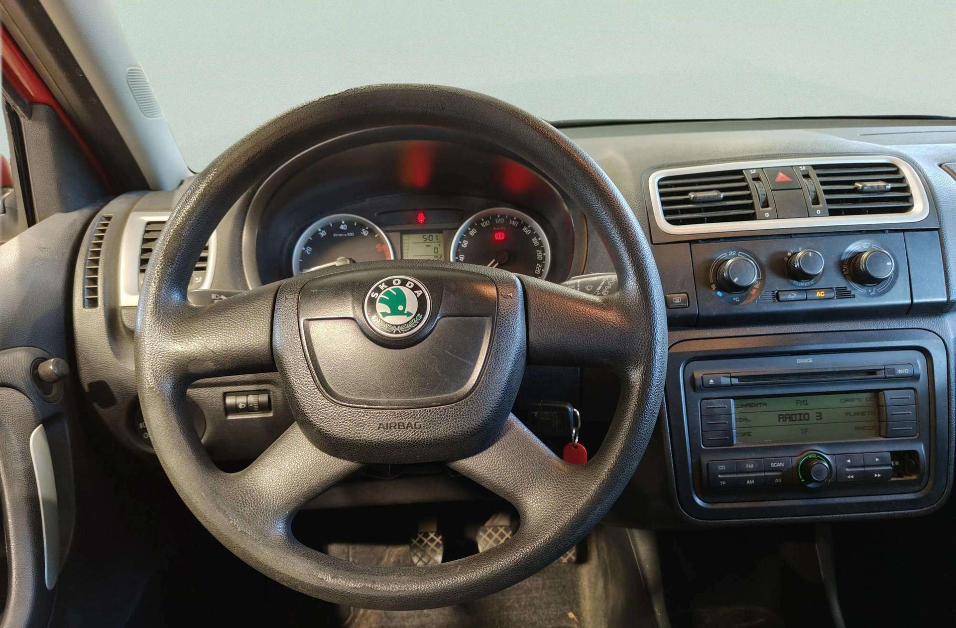 Škoda Fabia 1.2 Young - foto 16