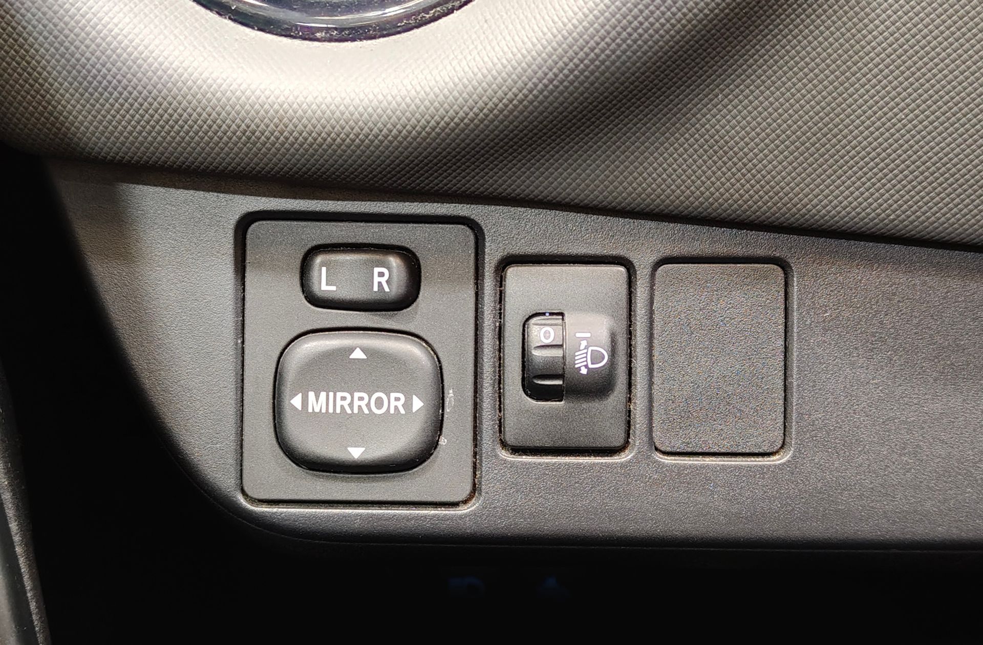 Toyota Yaris 1.5 Hybrid Feel - foto 29