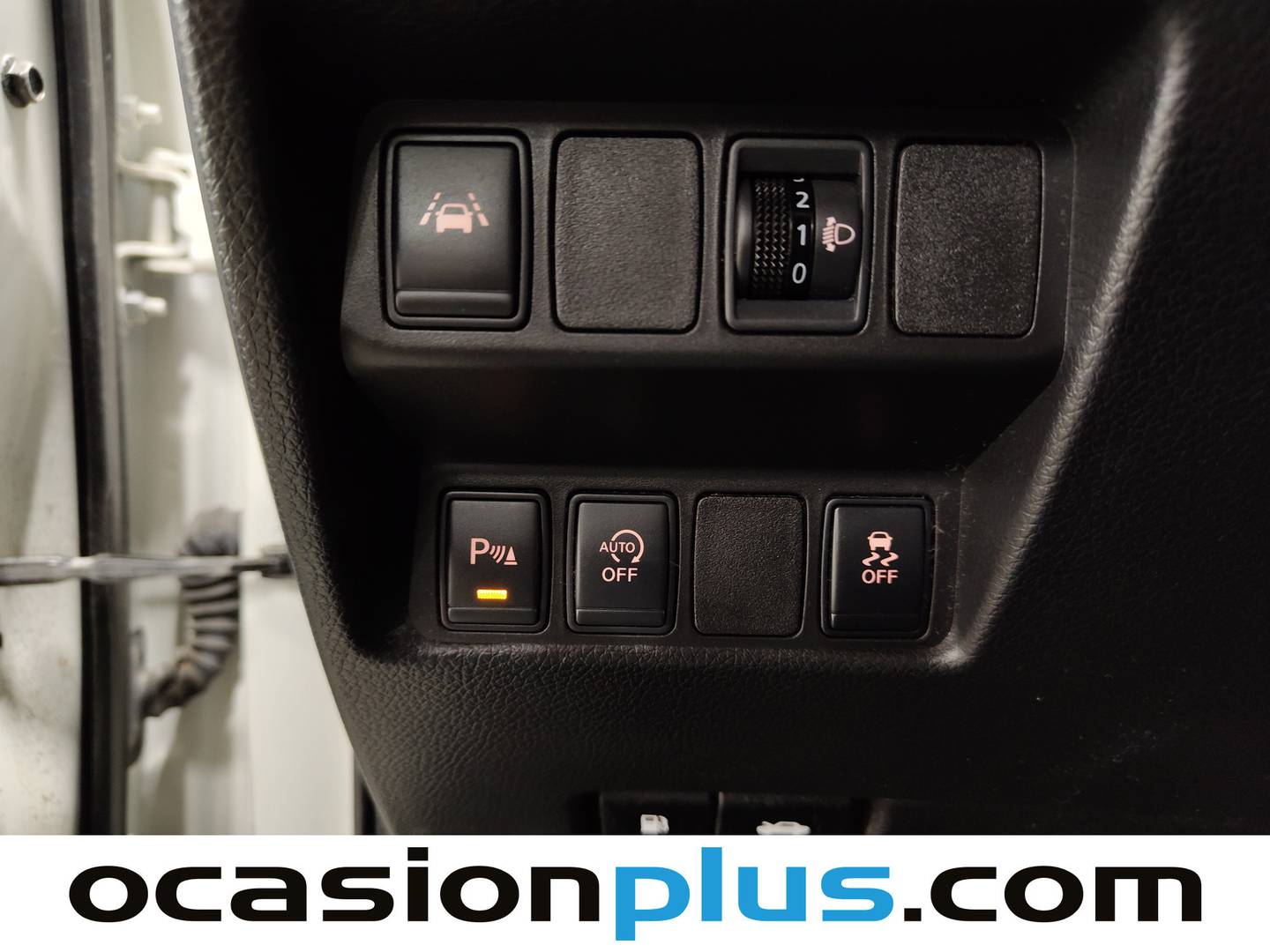 Acabados Nissan QASHQAI Nissan Qashqai 1.5 dCi N-Connecta 4x2 (110 CV)
