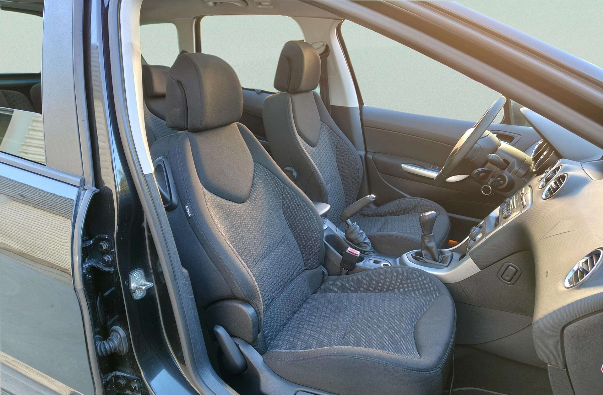Peugeot 308 SW 1.6 VTi Premium - foto 15