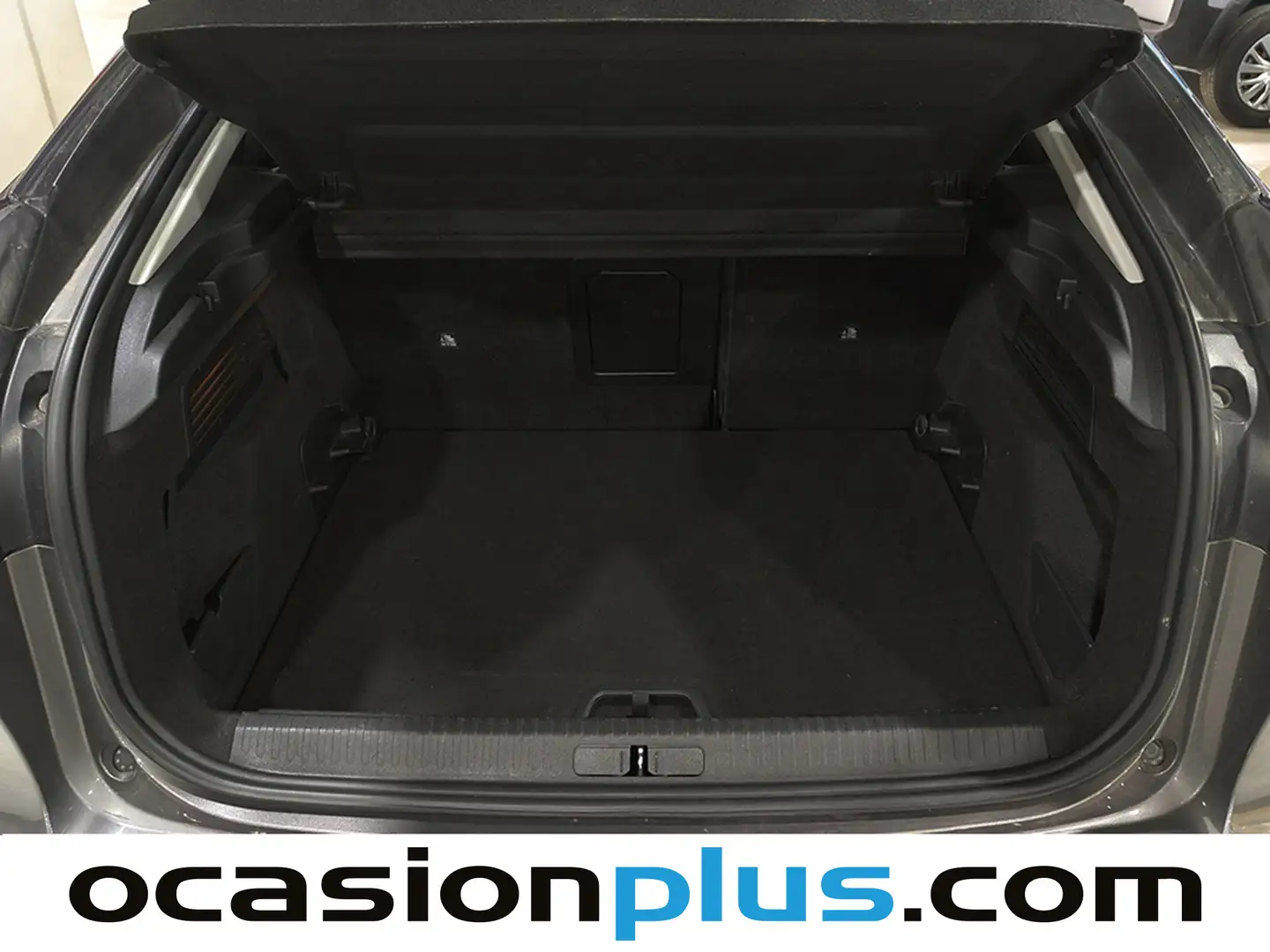 Foto Citroën C4 Citroen C4 PureTech 130 S&S Shine (130 CV)