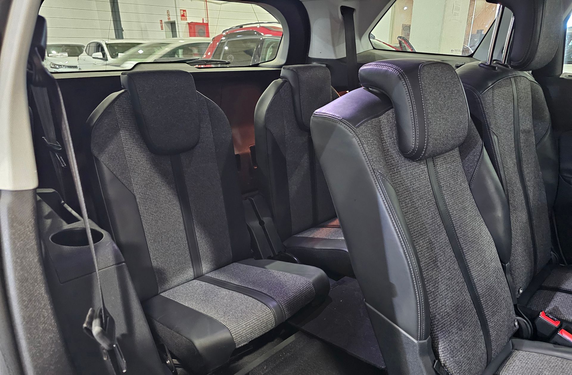 Peugeot 5008 PureTech 130 Allure 7 plazas - foto 6