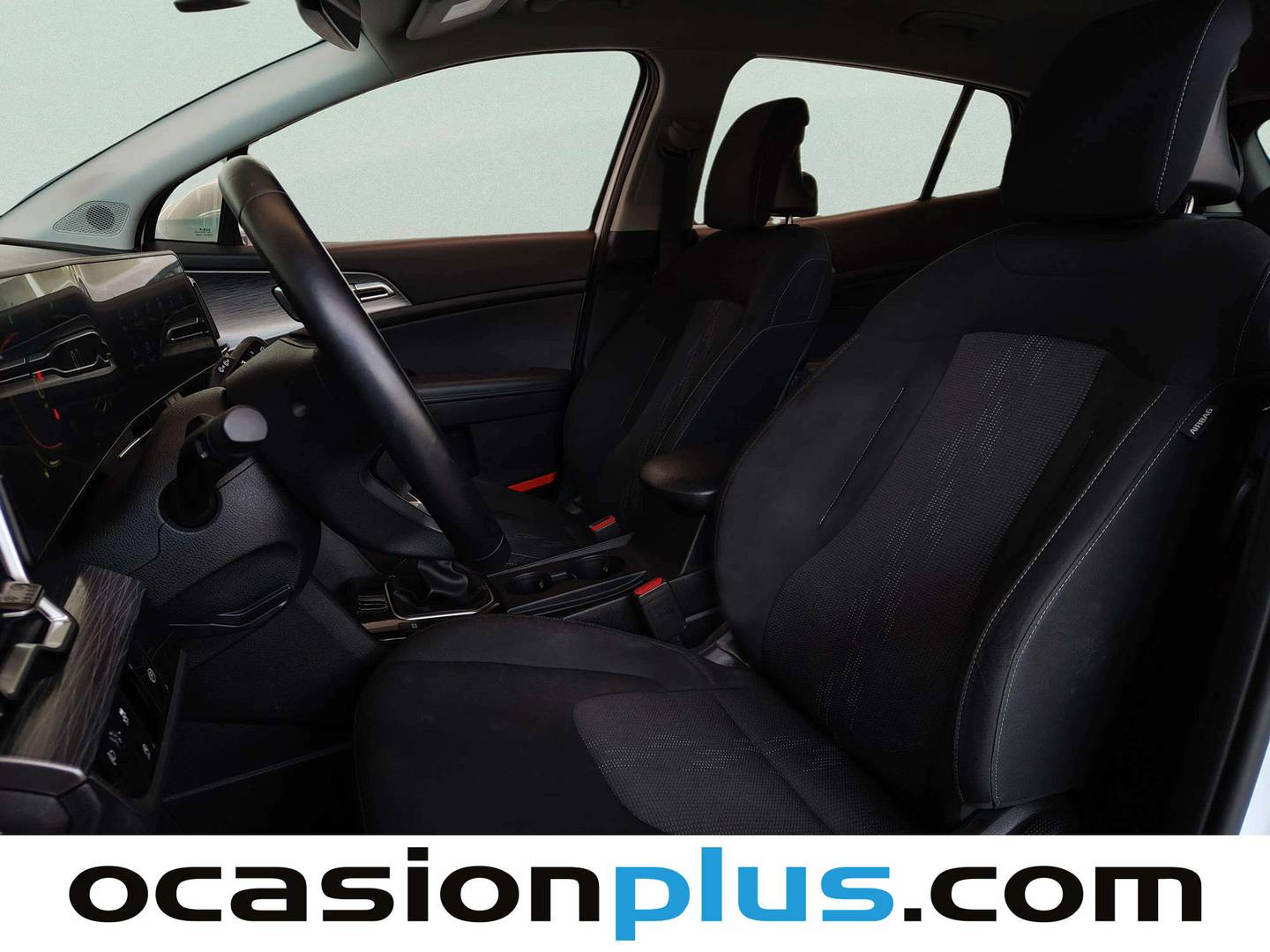 Foto asientos delanteros KIA Sportage KIA Sportage 1.6 T-GDi MHEV Drive 4x2 (150 CV)