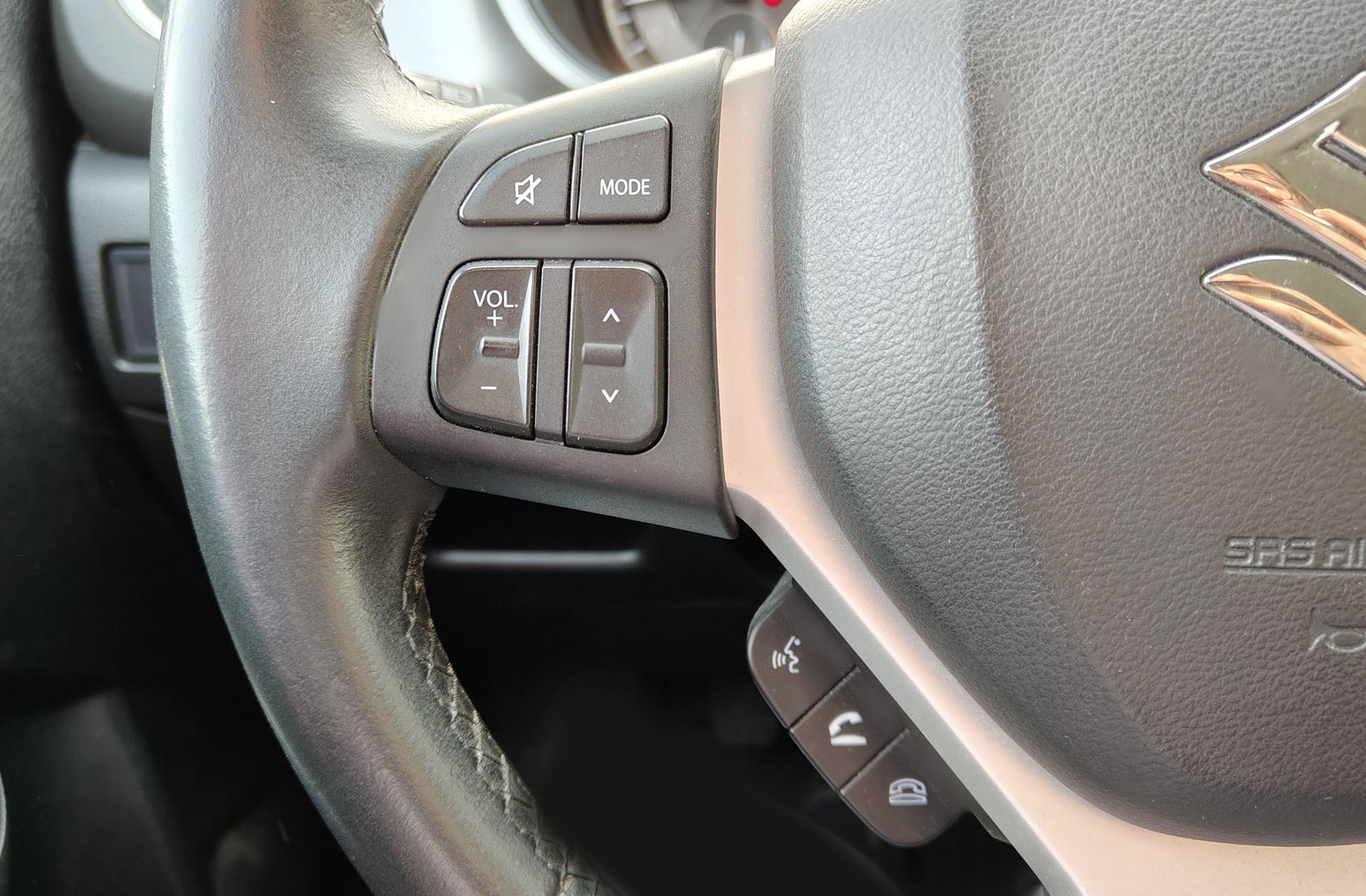Suzuki Vitara 1.4 Turbo Mild Hybrid GLE - foto 26
