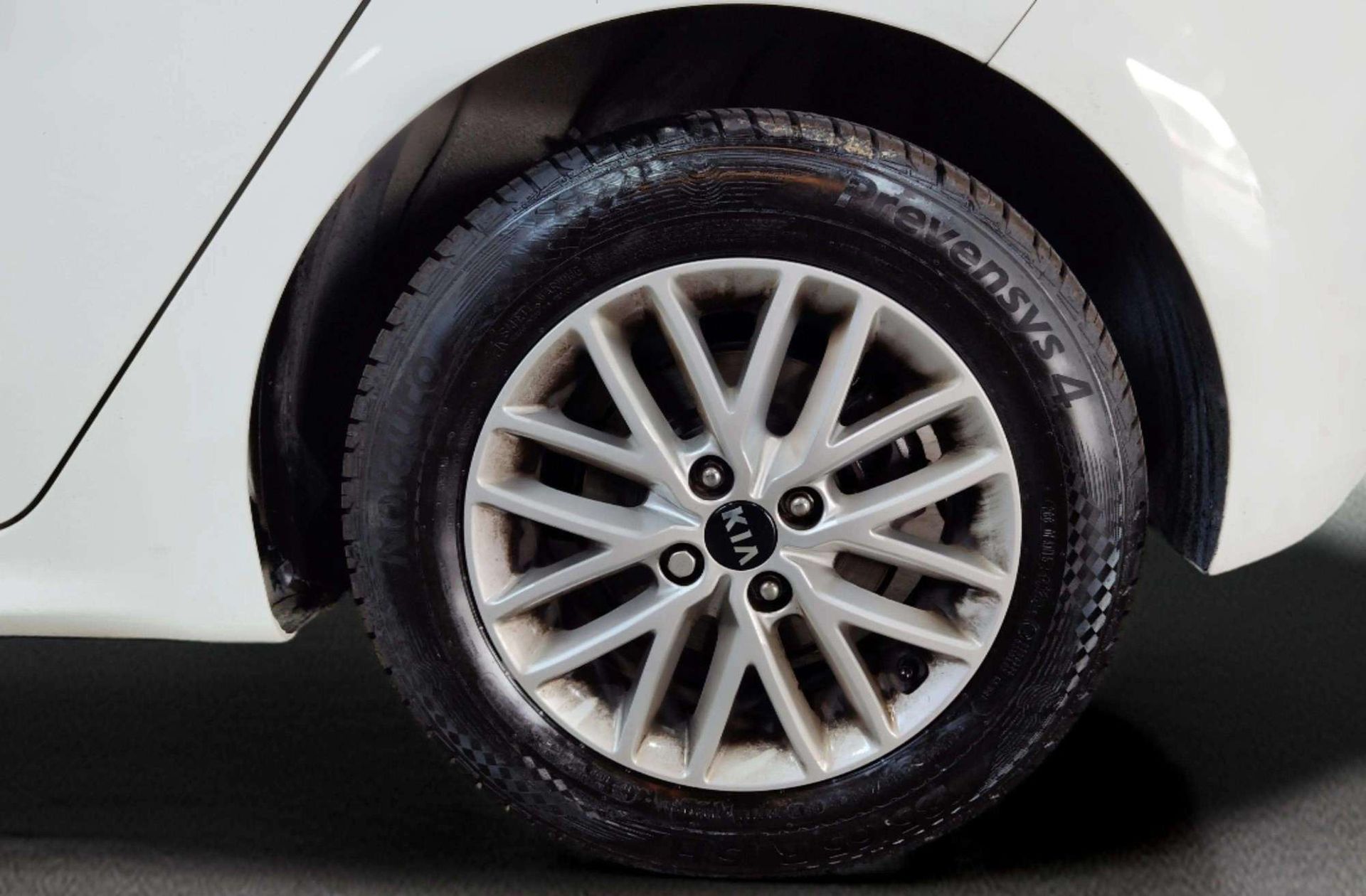 Kia Rio 1.0 T-GDi Concept - foto 35