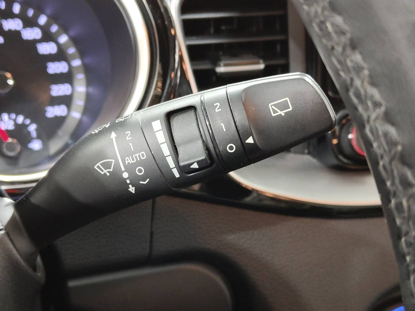 Foto KIA XCeed Kia XCeed 1.6 CRDi Tech DCT (136 CV)