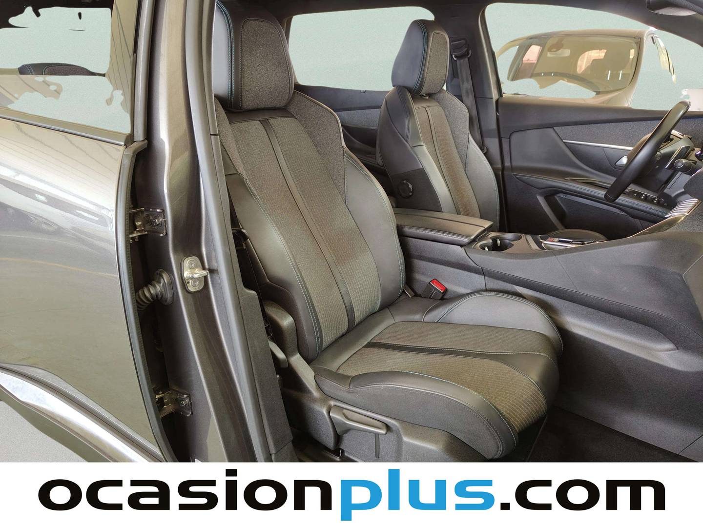 Foto Peugeot 5008 Peugeot 5008 PureTech 130 S&S Allure Pack EAT8 (130 CV) 7 Plazas