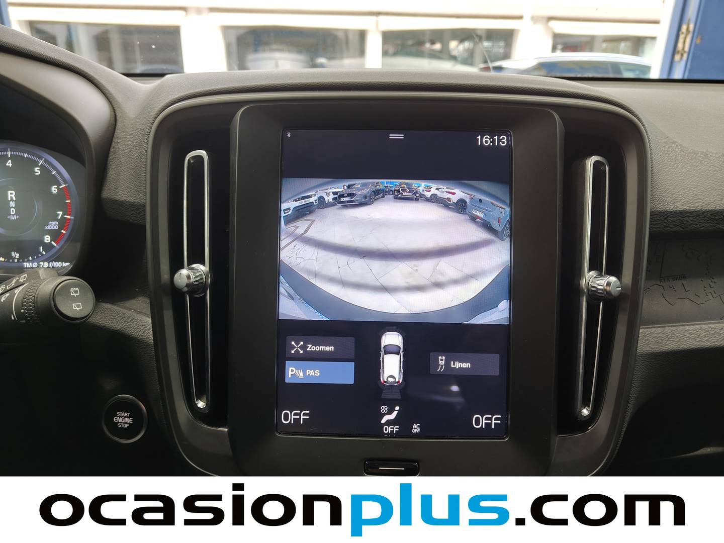 Foto Volvo XC40 Volvo XC40 T2 Momentum Core Auto (129 CV)