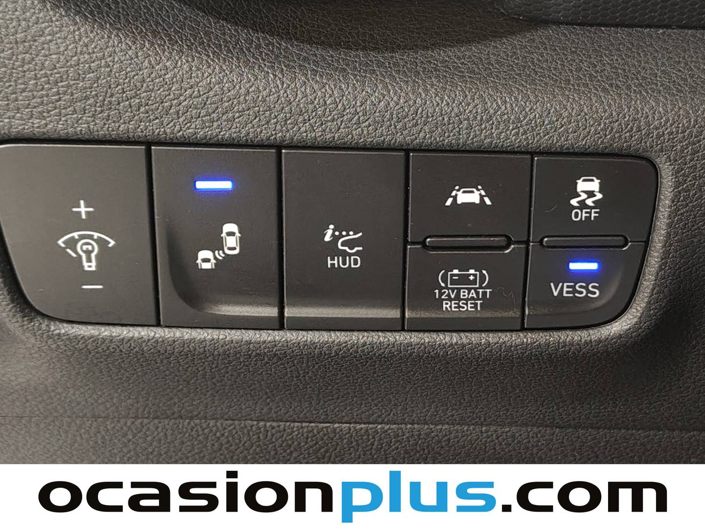 Accesorios del Hyundai Kona Hyundai Kona 1.6 GDI HEV Tecno Red DCT (141 CV)