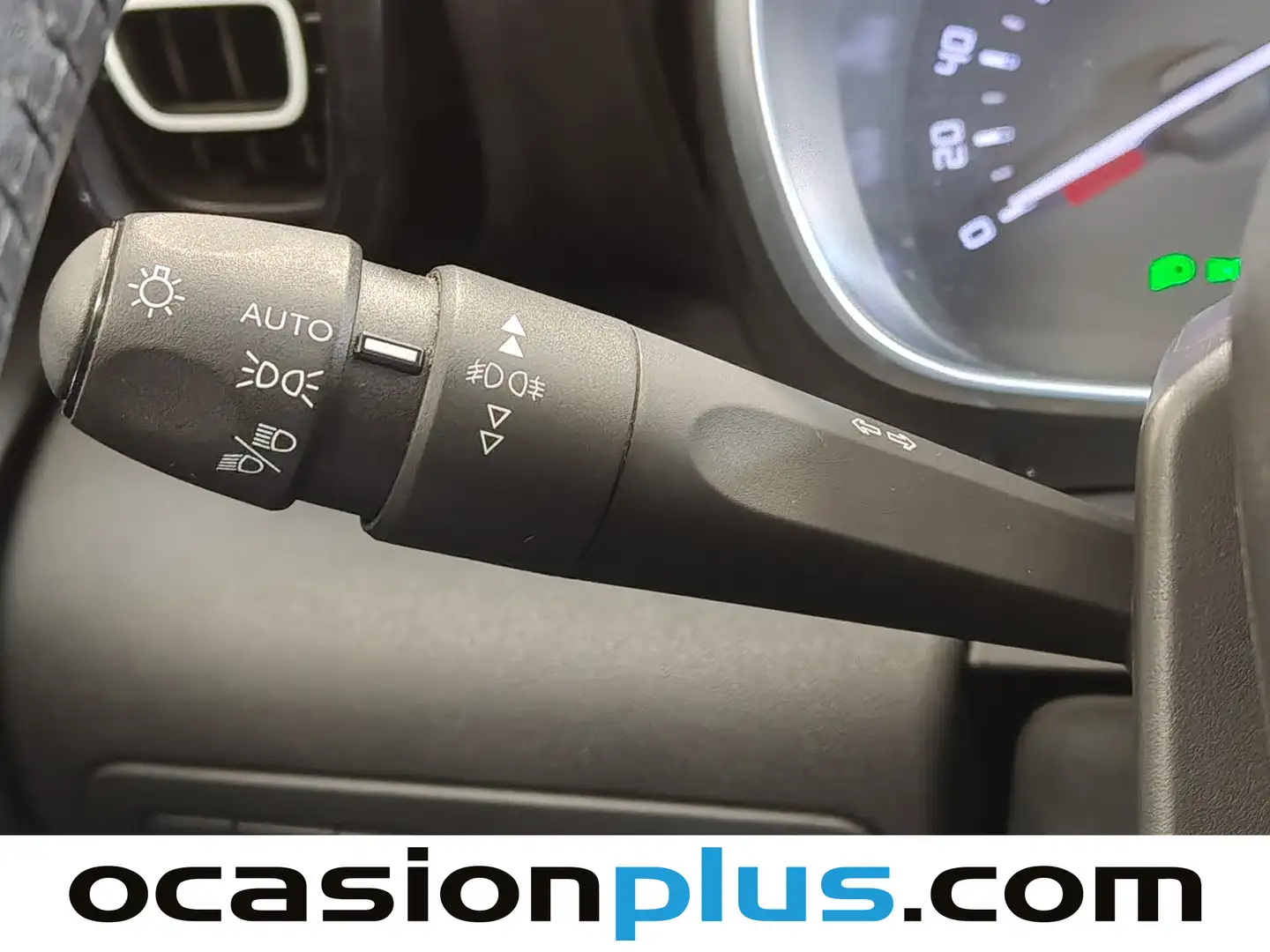 Foto Citroën C3 Aircross Citroen C3 Aircross PureTech 130 Shine Pack EAT6 (131 CV)