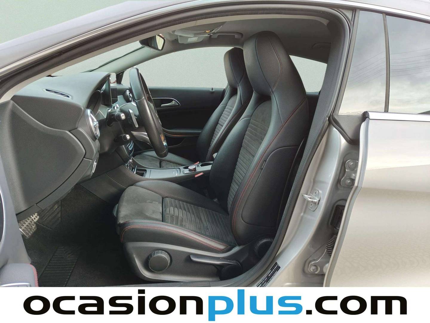 Foto Mercedes CLA Mercedes-Benz CLA Shooting Brake 200 d (136 CV) Pack AMG