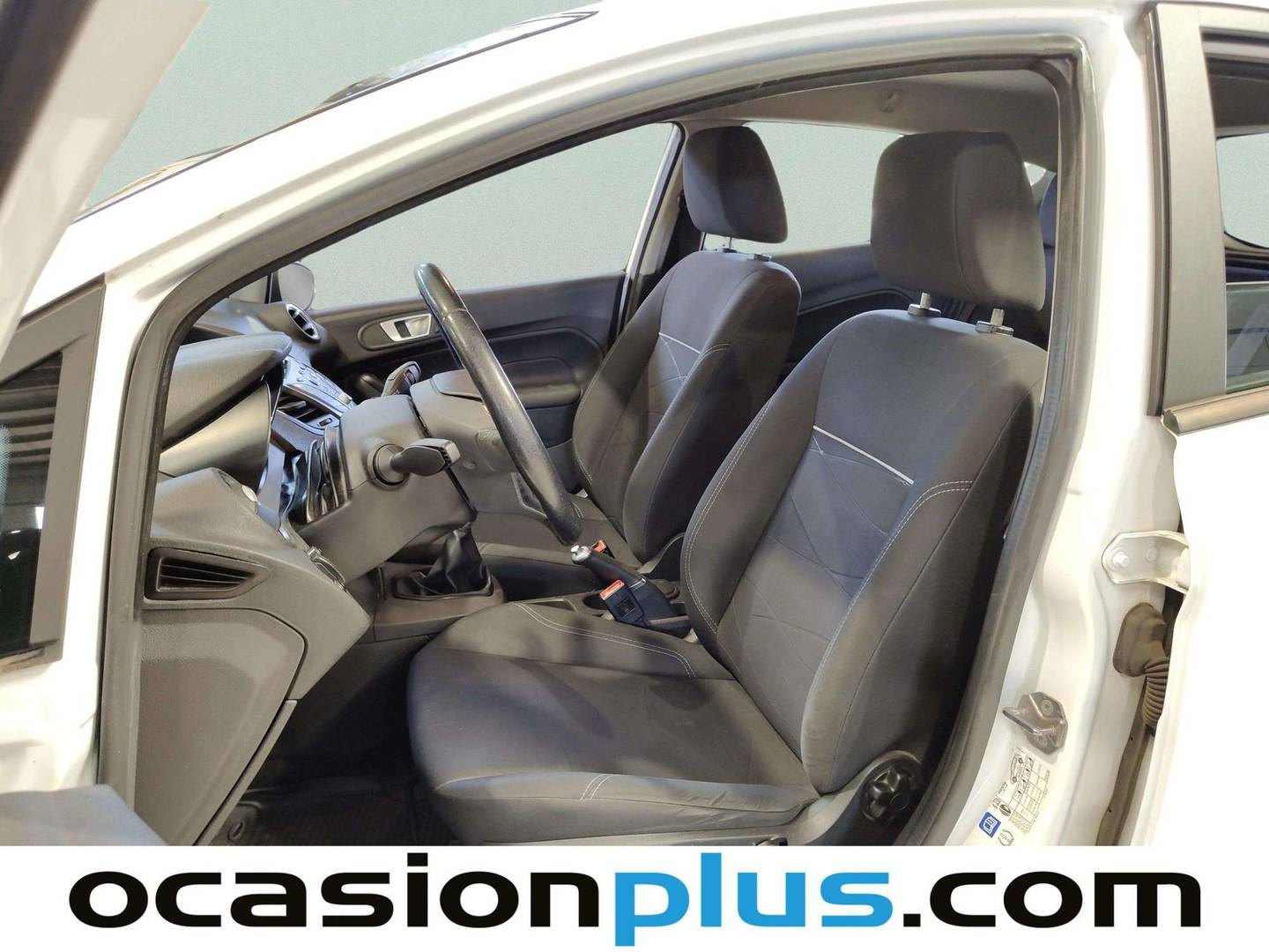 Foto asientos delanteros Ford Fiesta Ford Fiesta 1.5 TDCI Trend (75 CV)