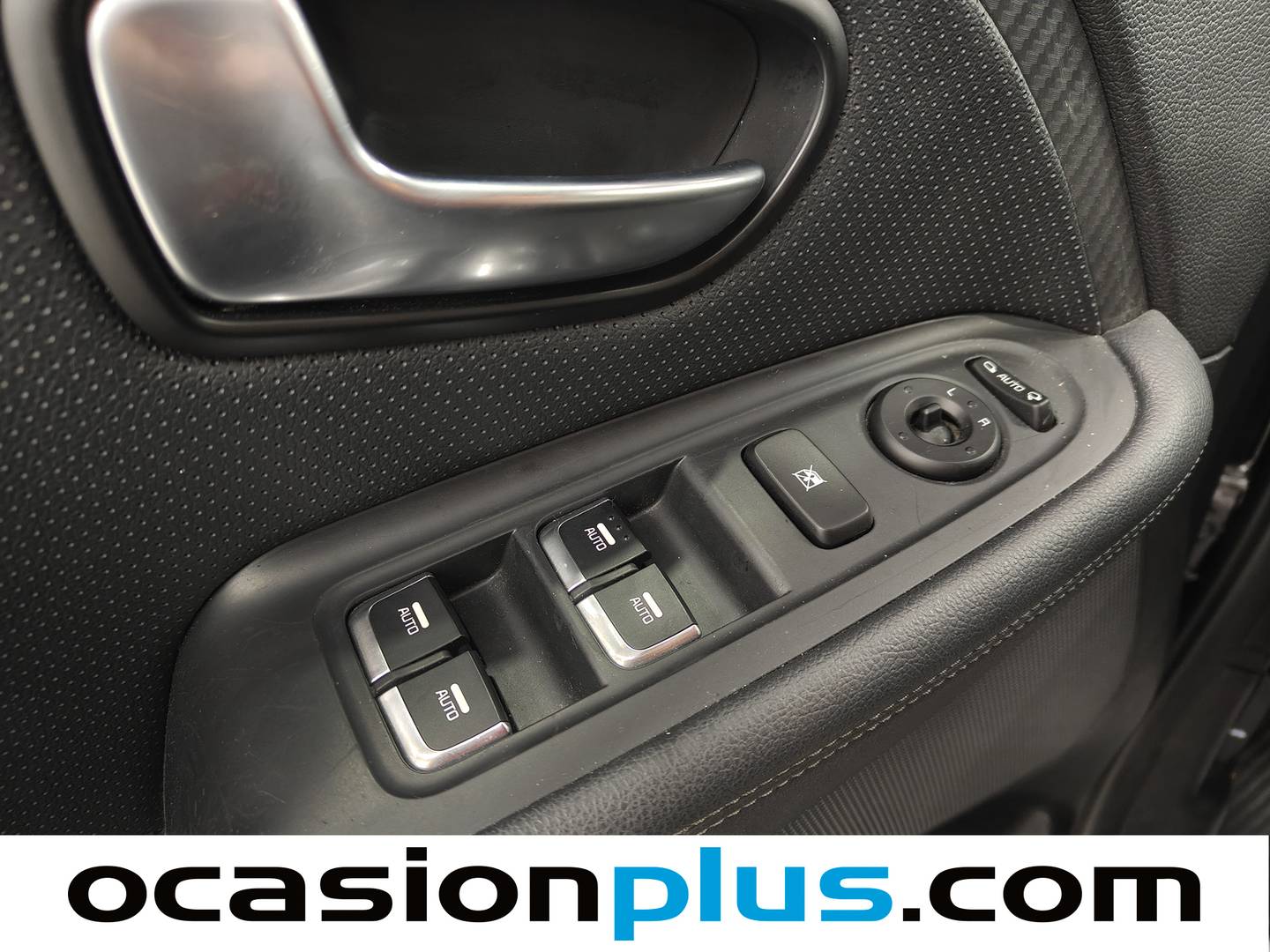 Foto KIA Carens Kia Carens 1.6 GDi Drive  (135 CV)