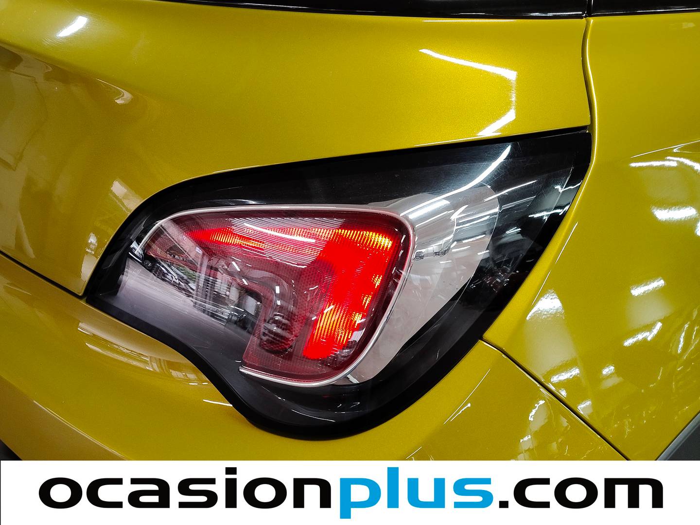 Foto Opel Adam Opel Adam 1.0 XFT Rocks (115 CV)