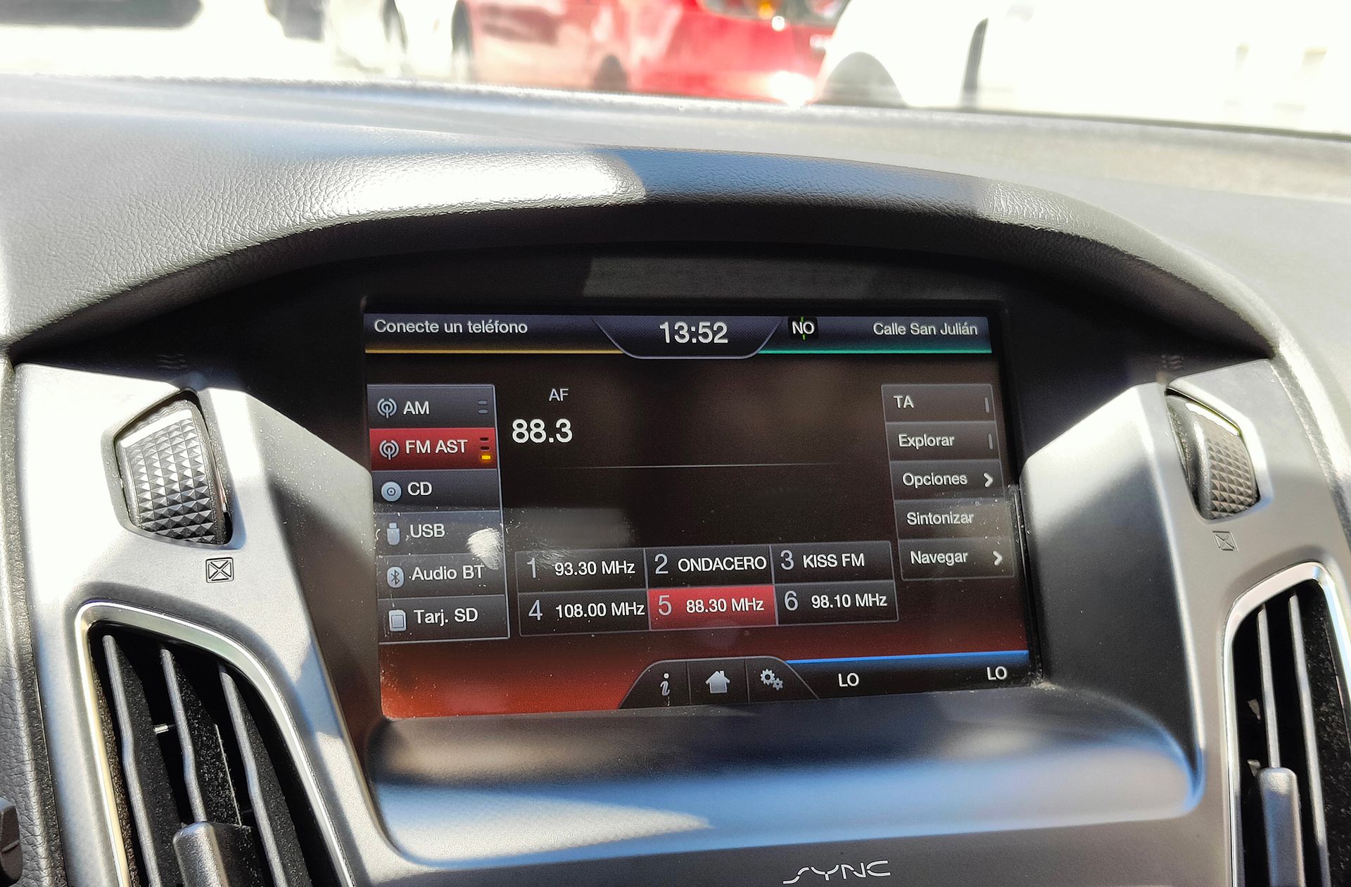 Ford Focus 1.0 EcoBoost Business - foto 34