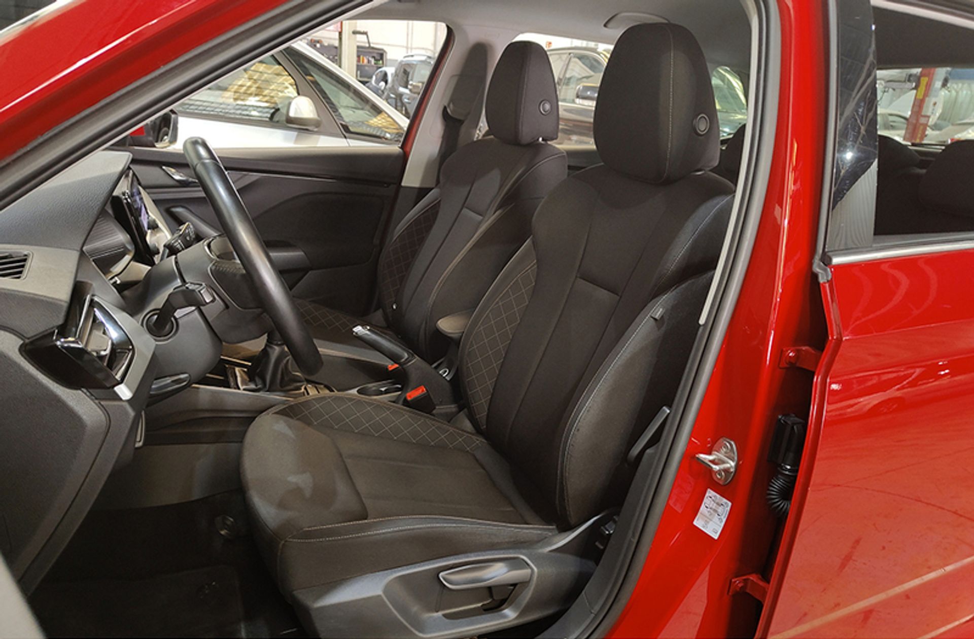 Škoda Kamiq 1.0 TSI Ambition - foto 10